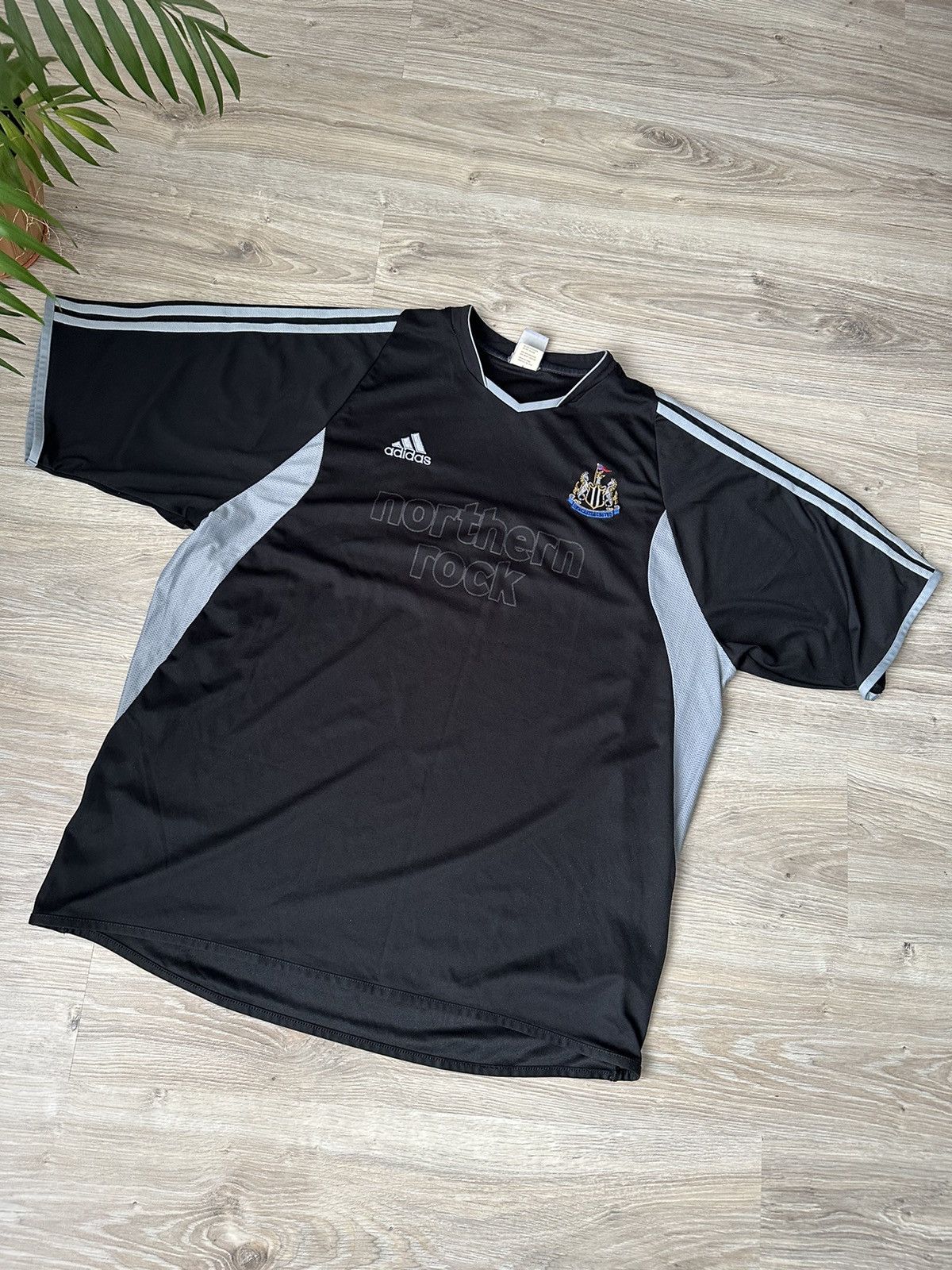 Adidas 2003-2004 | Adidas Newcastle United Football Jersey Size US XL / EU 56 / 4 - 1 Thumbnail