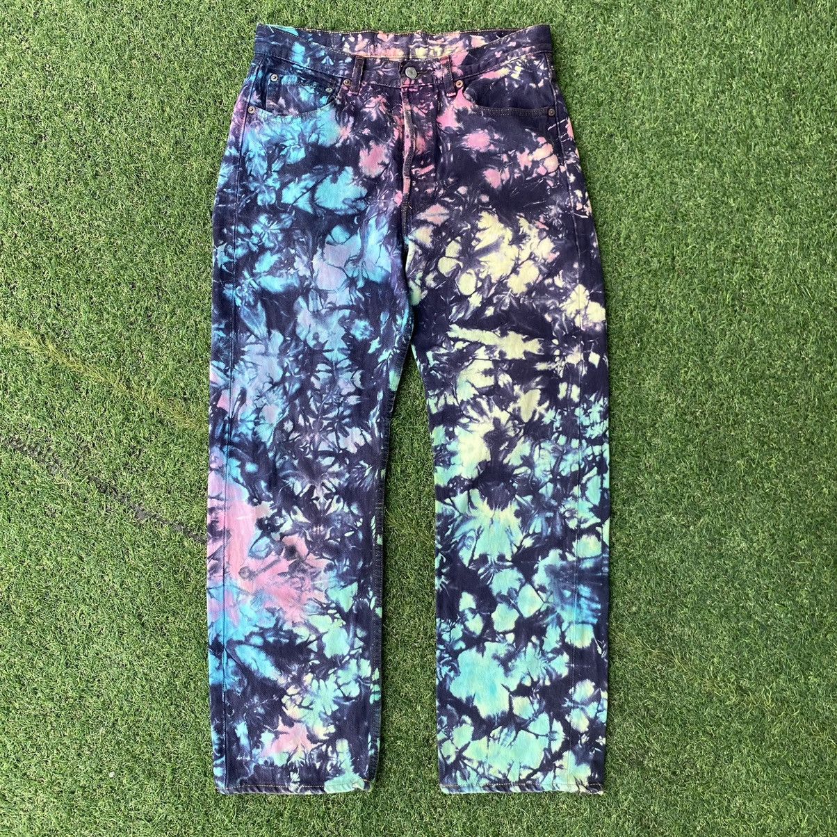 Levi's Thrashed Vintage 80s Levis 501 Tie Dye ERD GRUNGE JEANS Size US 32 / EU 48 - 1 Thumbnail