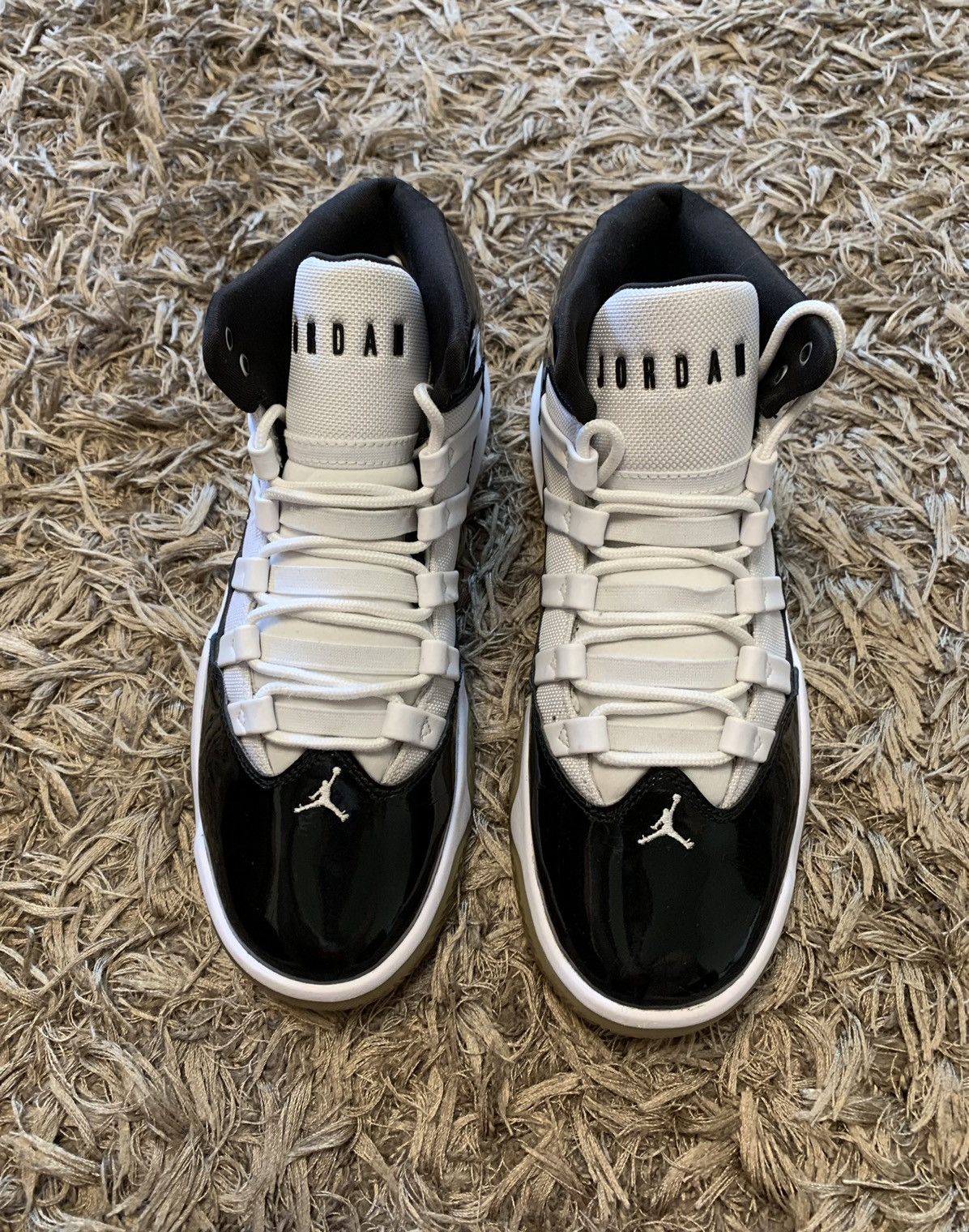 Jordan Brand Jordan Max Aura 41 Nike high top sneakers 1 8.5 US Size US 8.5 / EU 41-42 - 3 Thumbnail
