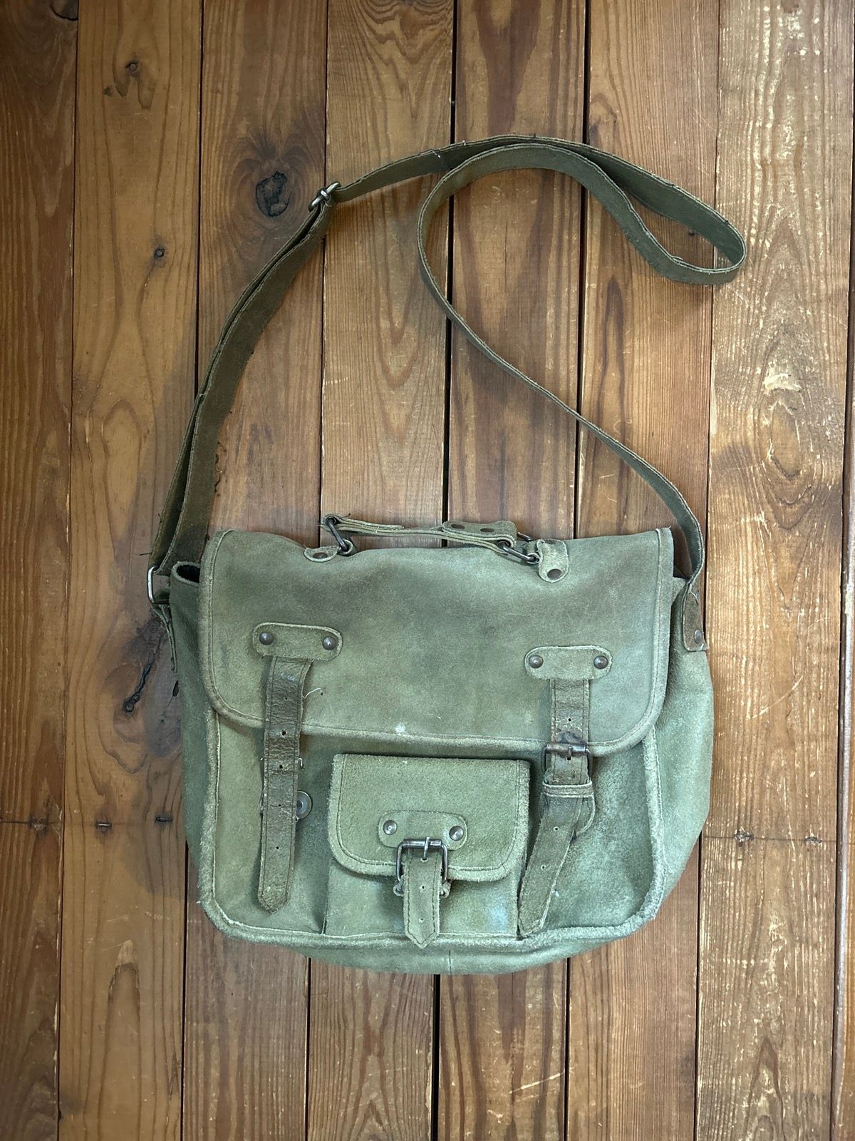 Pre-owned Military X Vintage 70's Green Suede Army Military Messenger Bag