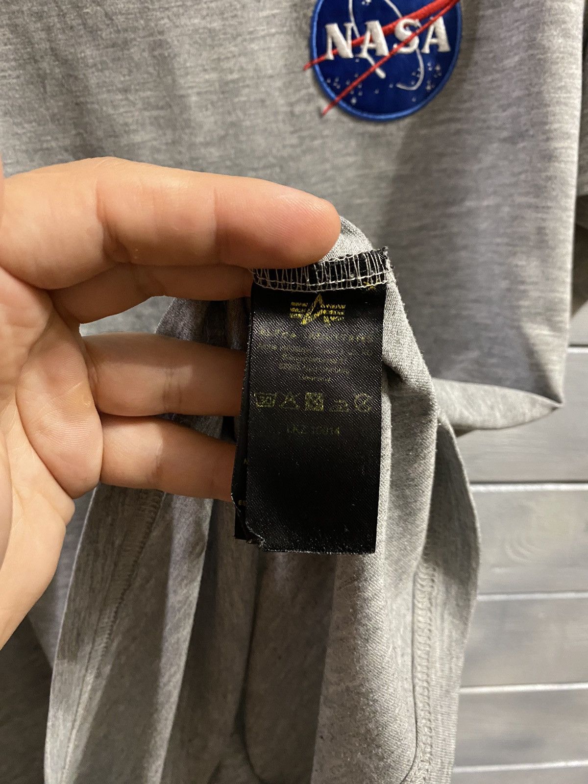 Alpha Industries Rare Shirt Alpha Industries NASA 100th Space Shuttle mission Size US S / EU 44-46 / 1 - 7 Thumbnail