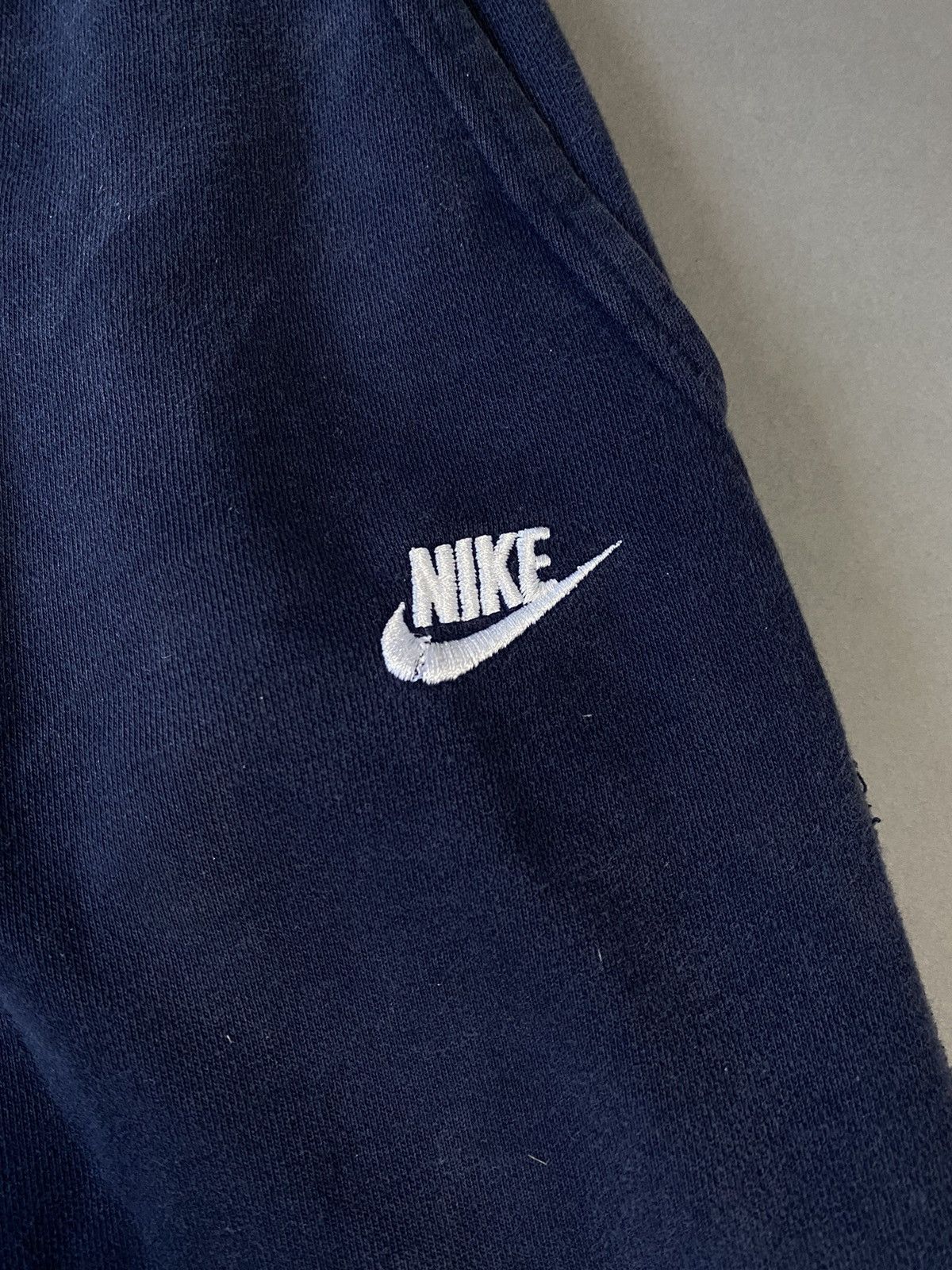 Nike Nike vintage navy sweatpants small logo Size US 28 / EU 44 - 3 Thumbnail