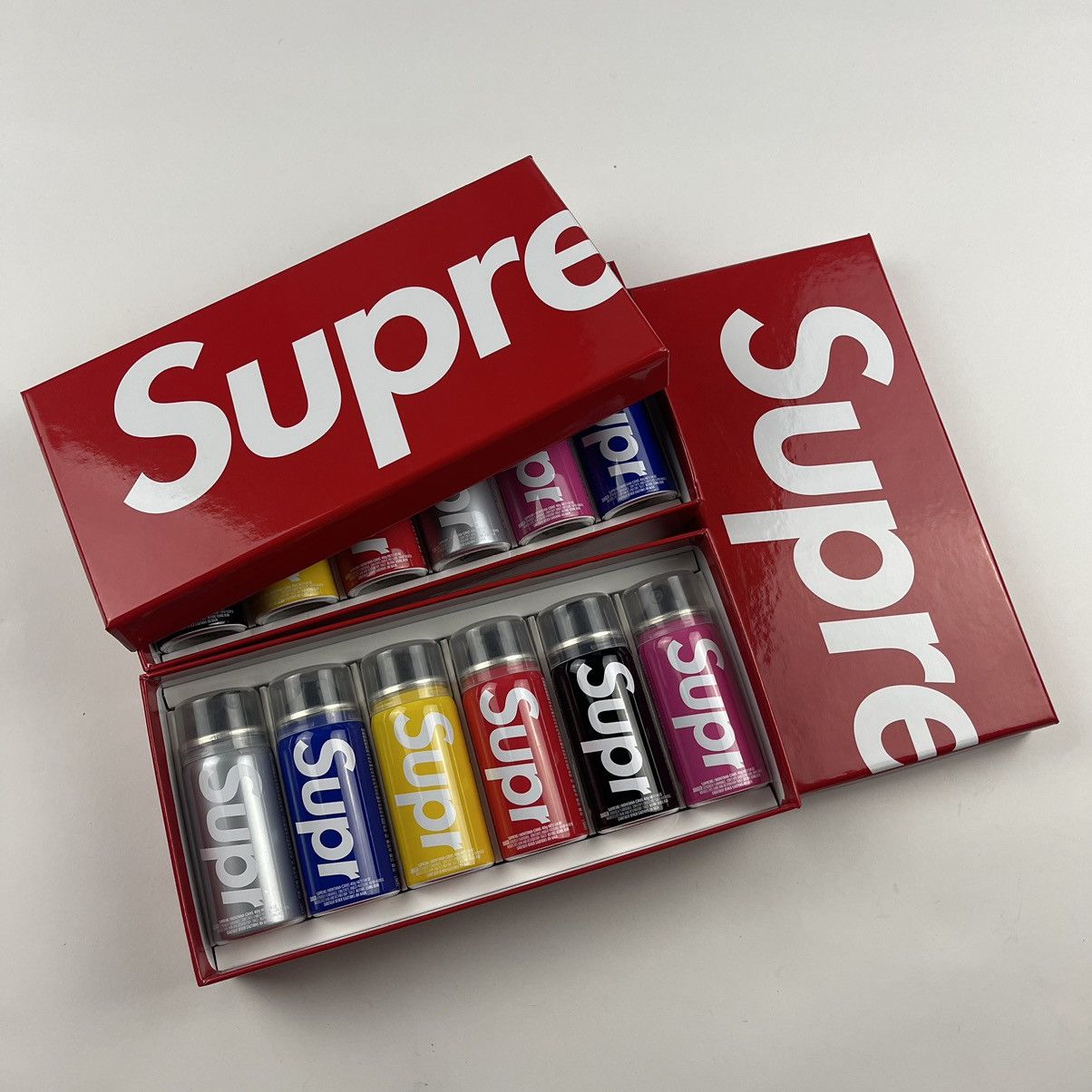 Supreme Supreme Montana Cans Spray Paint Cans Grafitti Artist | Grailed