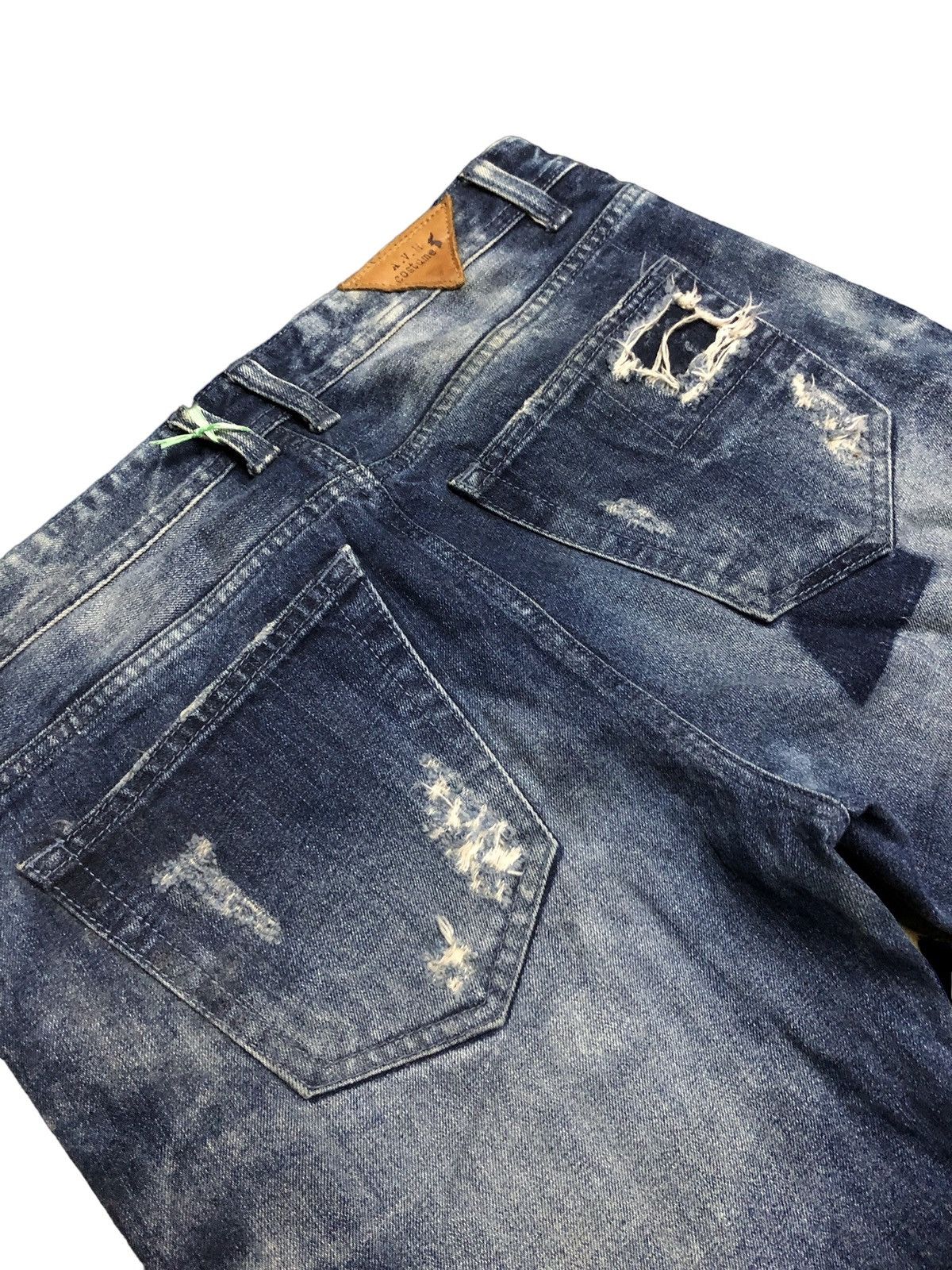 Bleach Goods × Japanese Brand WASHED BLUE DISTRESSED DENIM BY AVH COSTUME Size US 33 - 4 Thumbnail