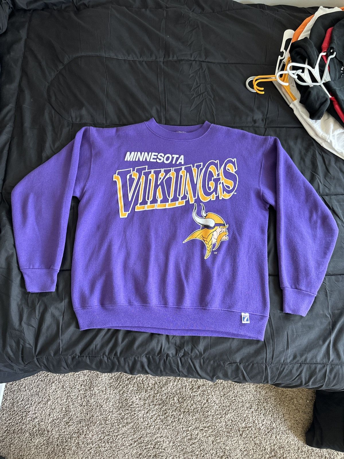 Vintage Minnesota Vikings sweatshirt, NFL purple crewneck - M/L