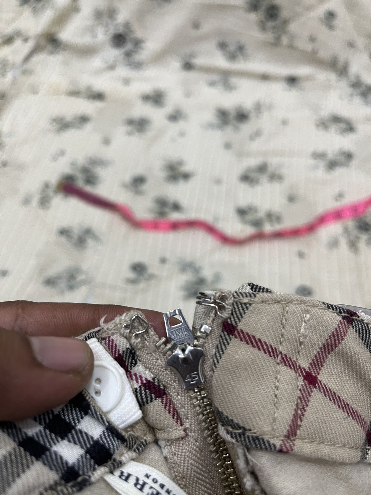 Burberry (Qqqq). BURBERRYS LONDO SKIRTS Size 24" / US 00 / IT 34 - 9 Thumbnail