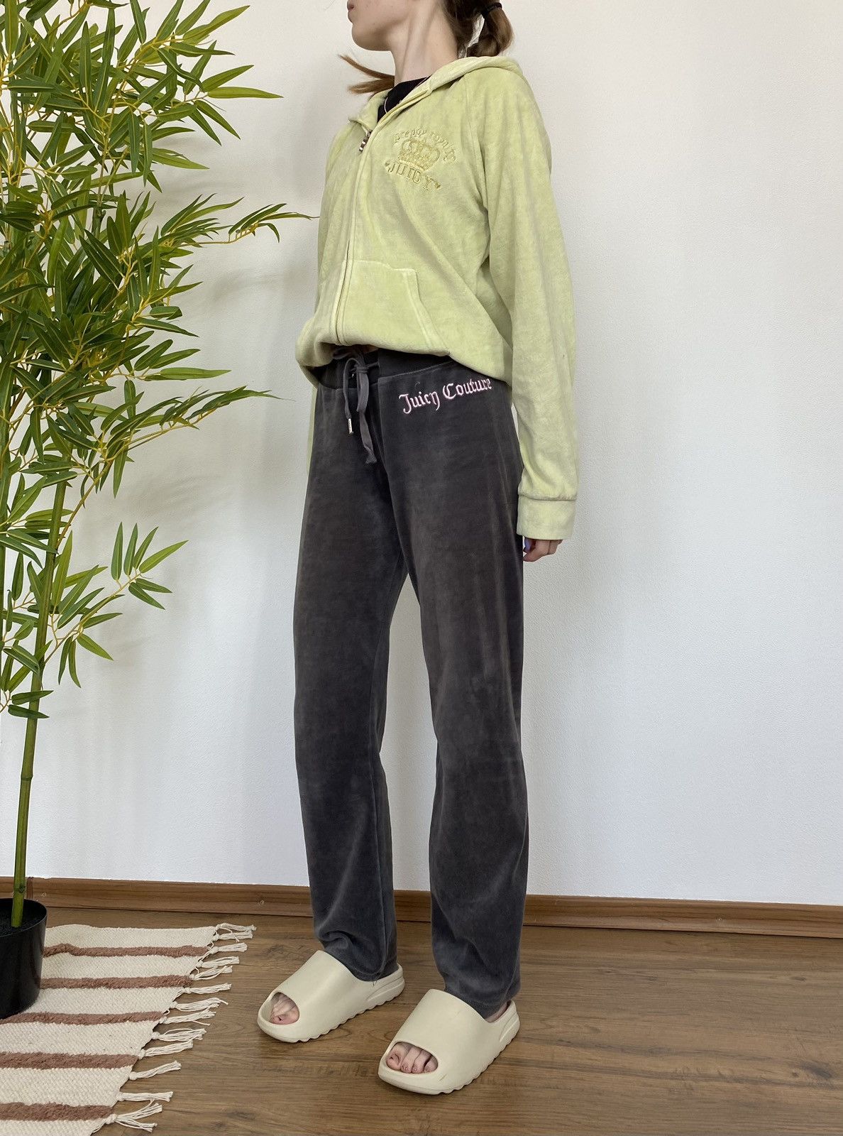 Juicy Couture VINTAGE JUICY COUTURE VELOUR TRACKSUIT Size L / US 10 / IT 46 - 6 Thumbnail