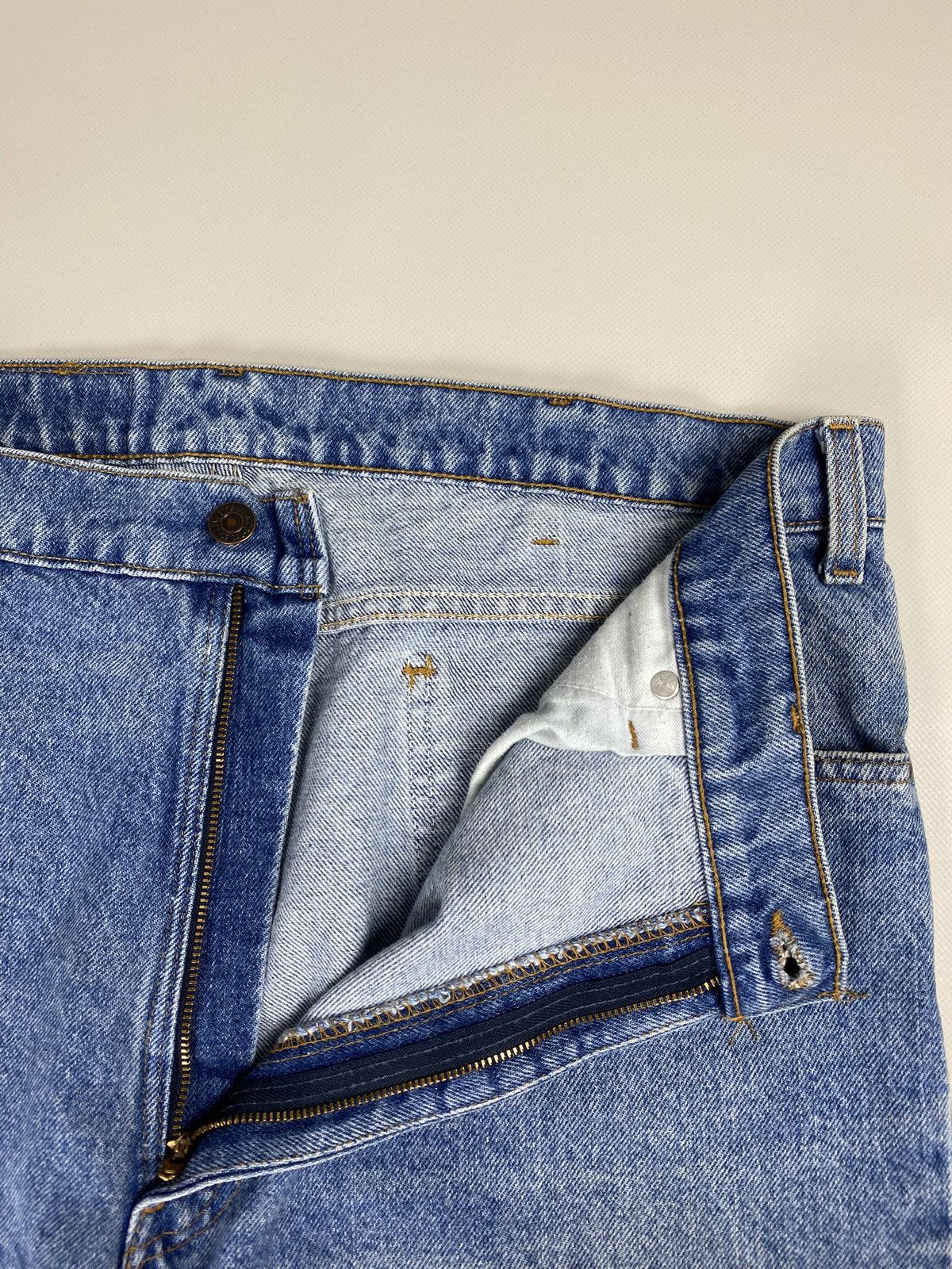 Levi's × Vintage VTG Levi’s 540 light blue denim jeans baggy relaxed fit Size US 38 / EU 54 - 11 Thumbnail