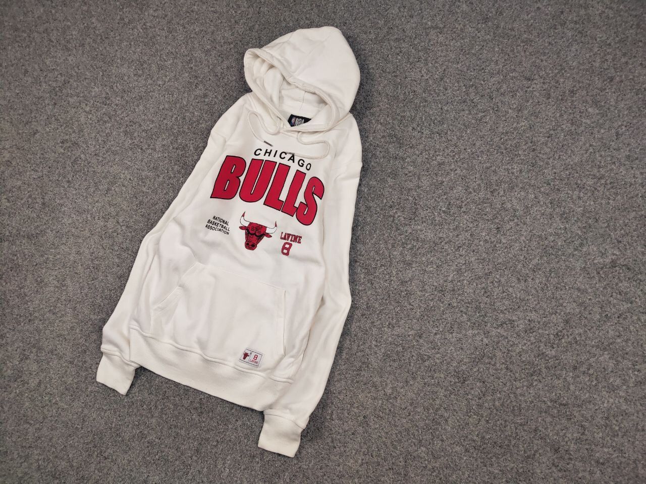 NBA Chicago Bulls x NBA Logo White Light Hoodie Vintage Style Size US S / EU 44-46 / 1 - 3 Thumbnail