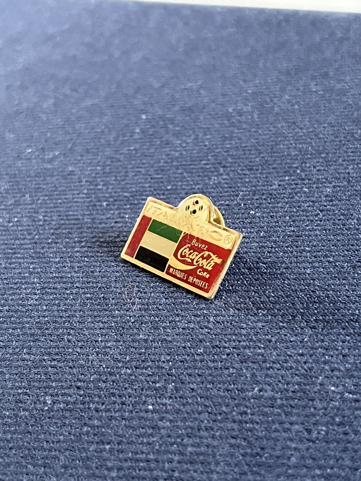 Vintage Italia 90 World Cup vintage pin : United Arab Emirates Size ONE SIZE - 2 Thumbnail