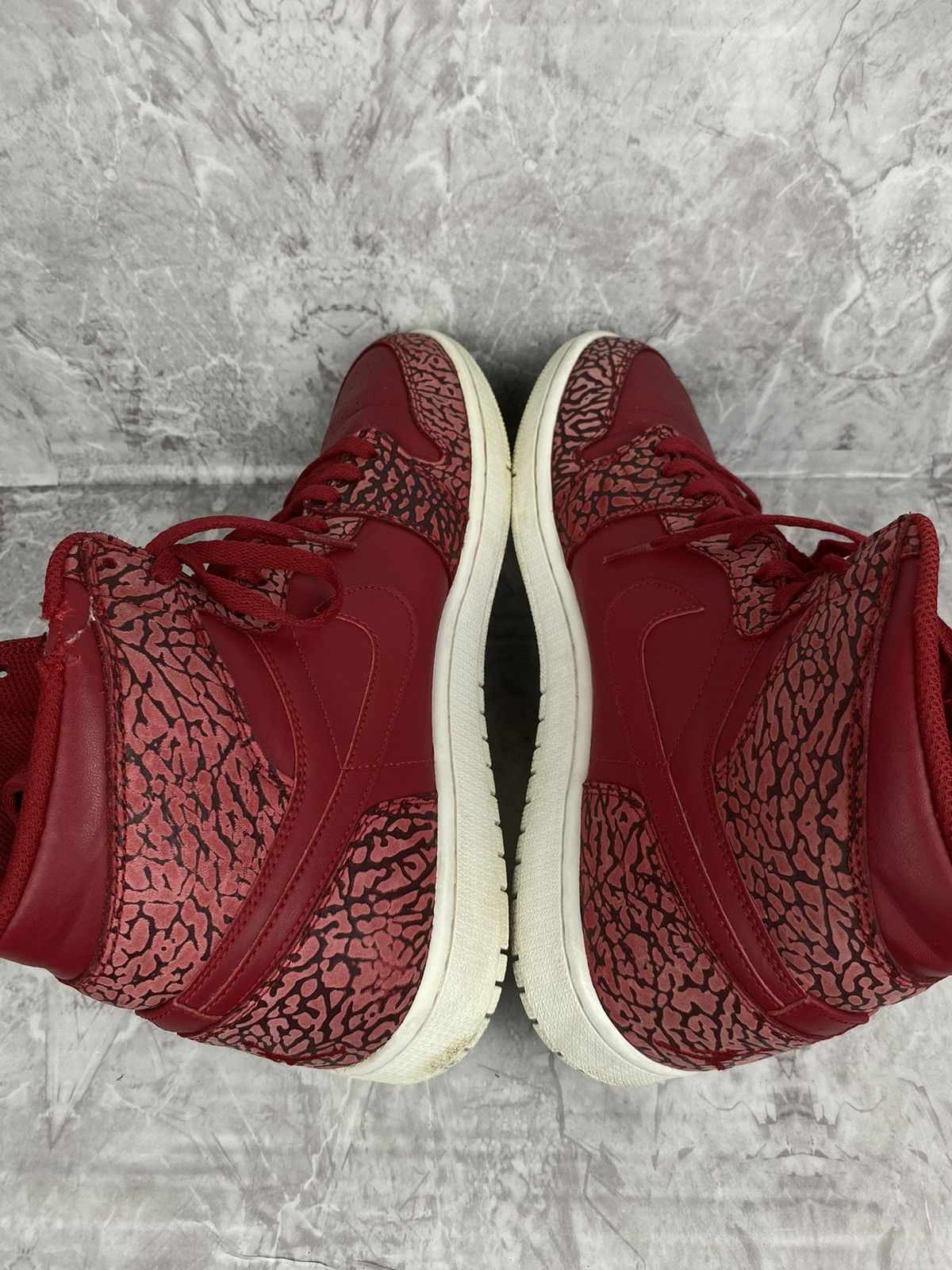 Jordan Brand Jordan 1 Retro Red Elephant Print Size US 12.5 / EU 45-46 - 6 Thumbnail