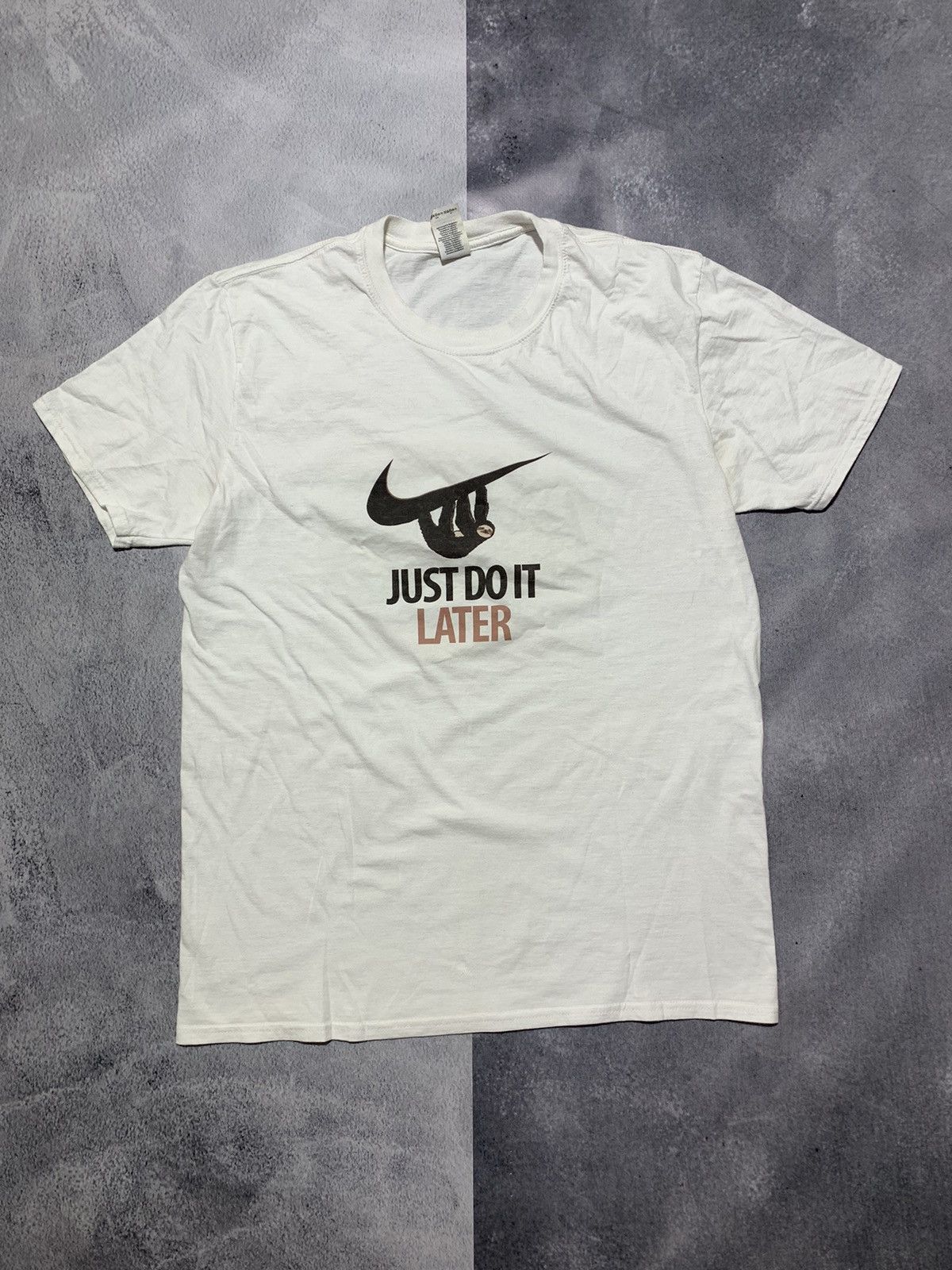 Vintage Vintage Y2K Lazybones “Just do it later” tee swoosh size L Size US L / EU 52-54 / 3 - 1 Thumbnail