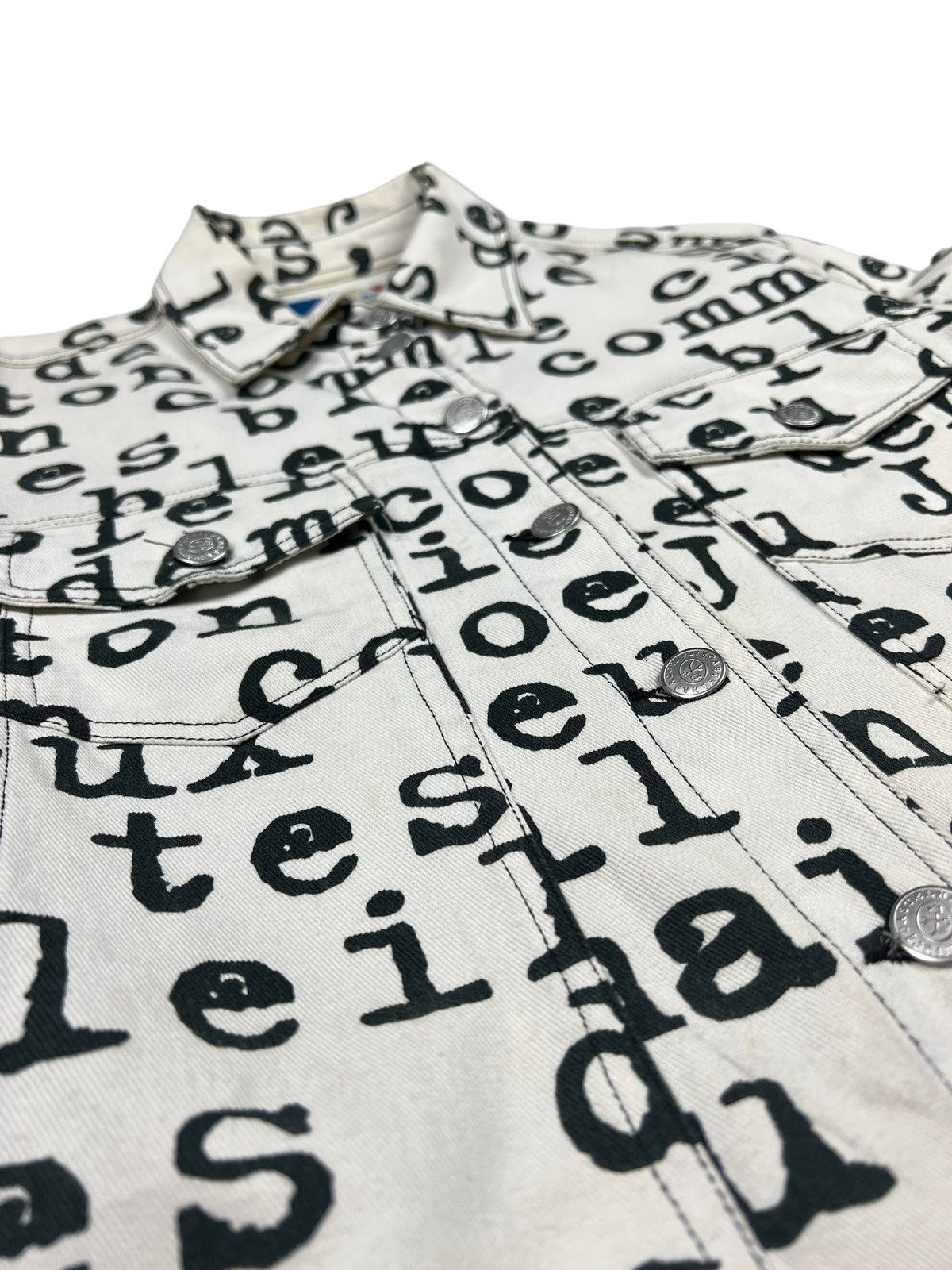 Jean Charles De Castelbajac Vintage Castelbajac ‘Wording” Denim Trucker Jacket Size US L / EU 52-54 / 3 - 13 Thumbnail