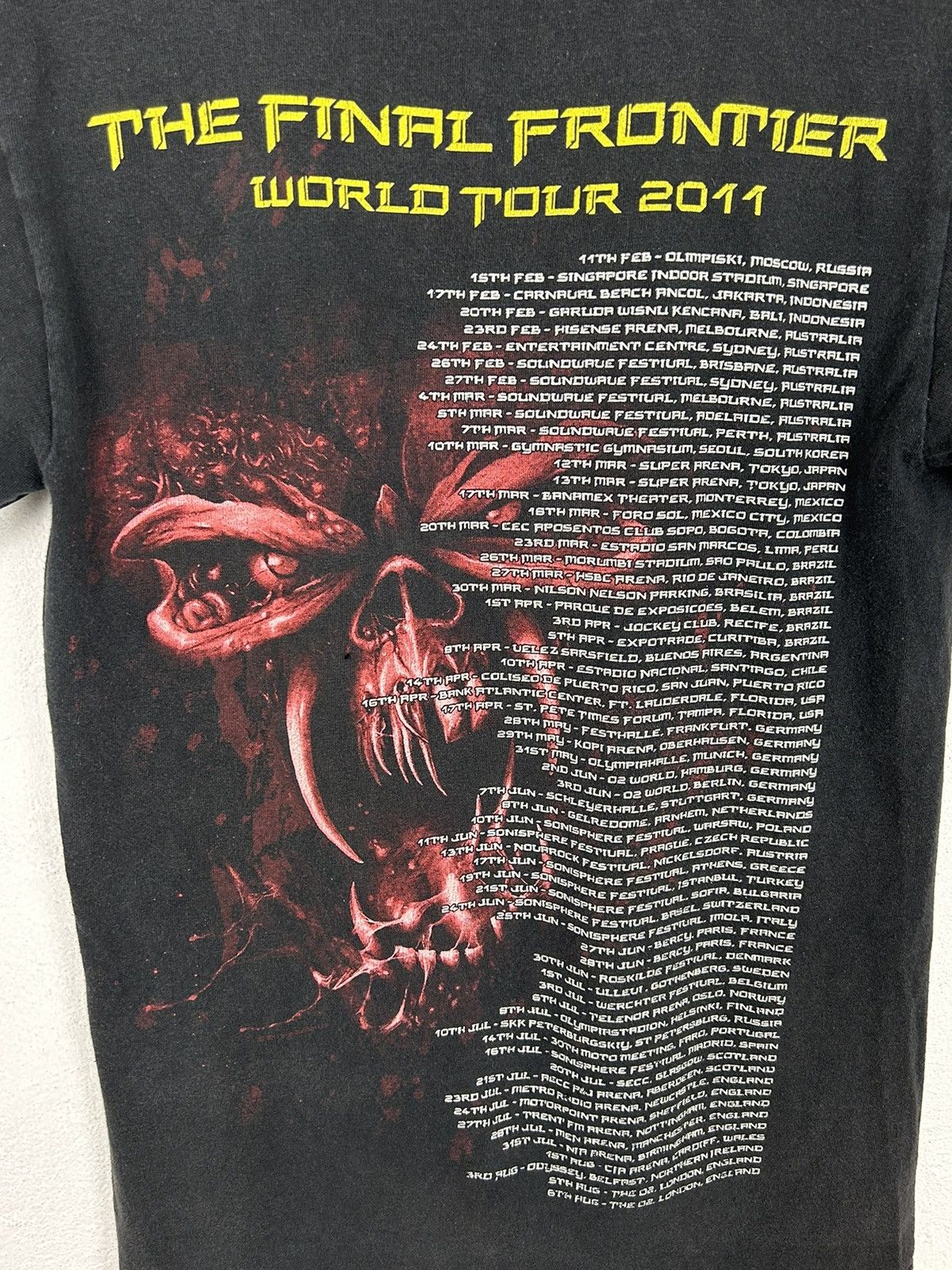 Band Tees Vintage Iron Maiden The Final Frontier 2011 Tour T-Shirt Size US S / EU 44-46 / 1 - 5 Thumbnail