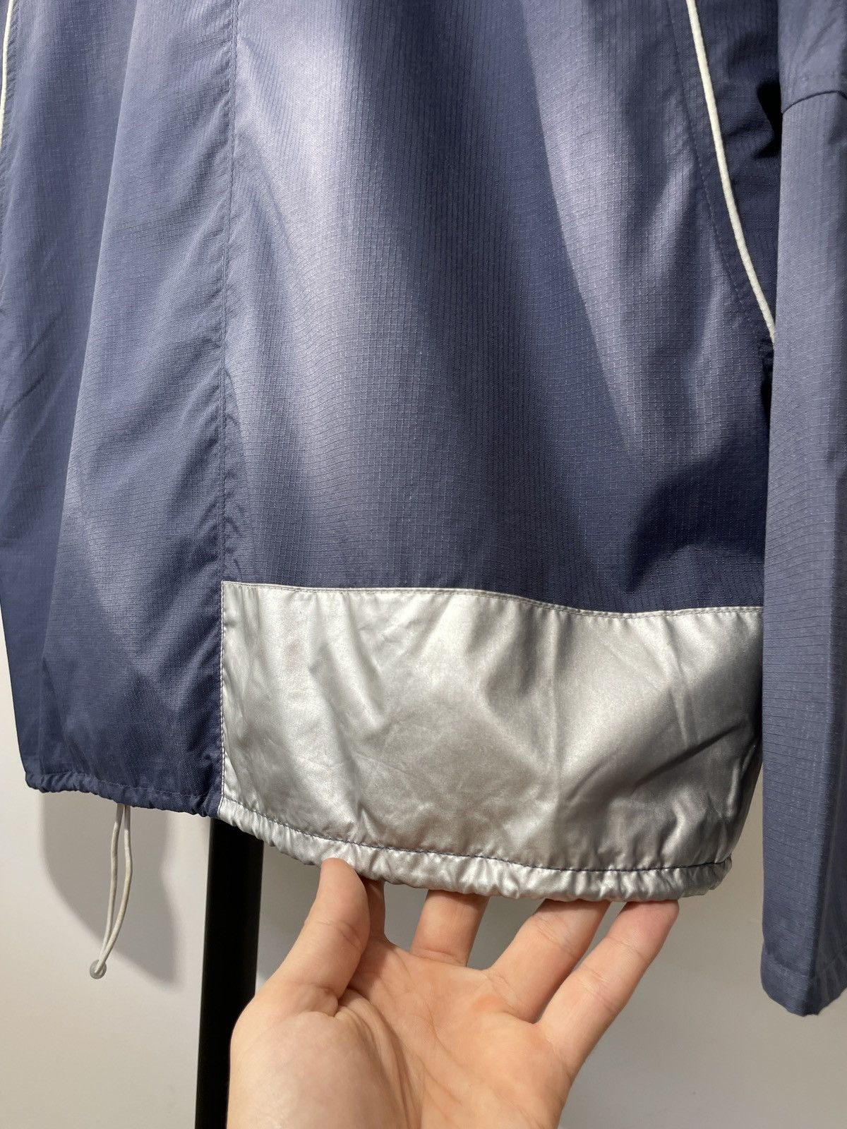 Nike × Vintage Vintage 90s Nike TN+ Center Swoosh Chrome Jacket Size US M / EU 48-50 / 2 - 19 Thumbnail