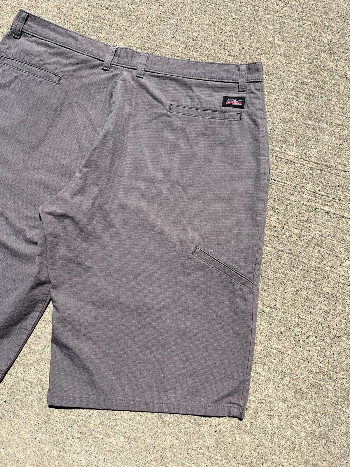 Dickies × Vintage VINTAGE DICKIES GENUINE WORK SHORTS Size US 38 / EU 54 - 2 Thumbnail