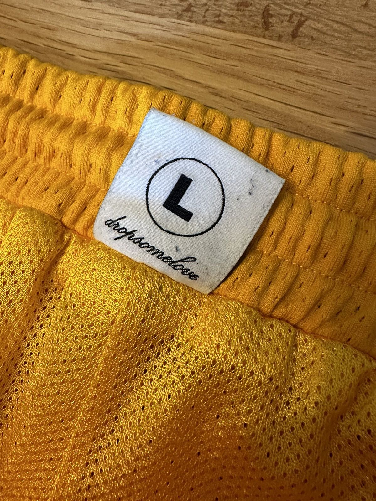 Other WJW WHOJUNGWOO BASKETBALL IN GOLD LAKERS Size US 32 / EU 48 - 4 Thumbnail