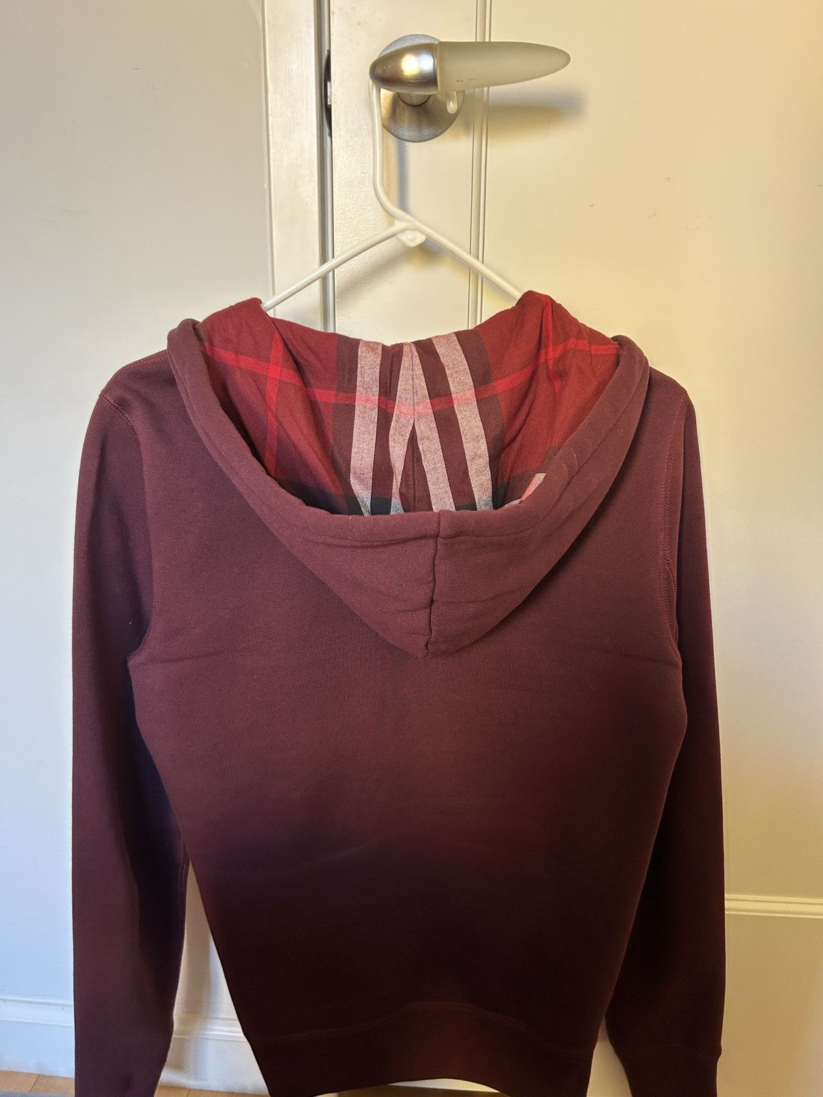 Burberry Burberry Hoodie (Burgandy) Like New Size US XS / EU 42 / 0 - 4 Thumbnail