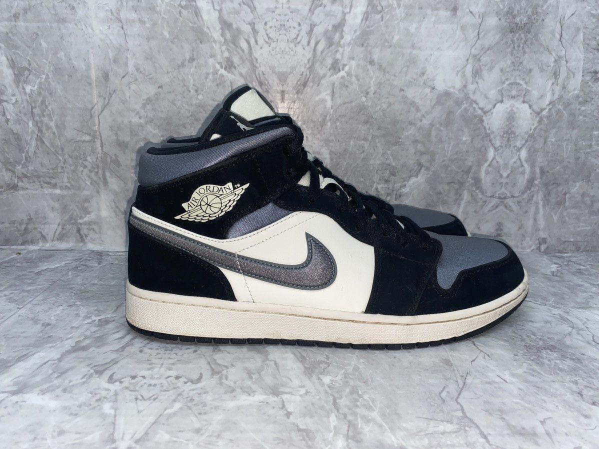 Jordan Brand Jordan 1 Mid Satin Grey Toe Size US 12 / EU 45 - 3 Thumbnail