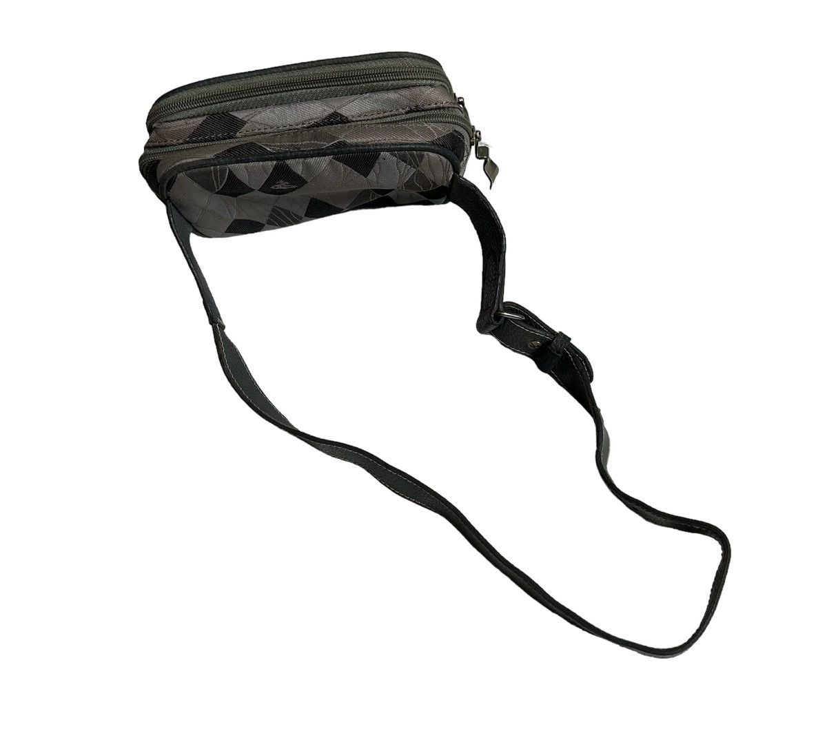 Vivienne Westwood Vintage Vivienne Westwood Genuine Leather Crossbody Bag Size ONE SIZE - 5 Thumbnail