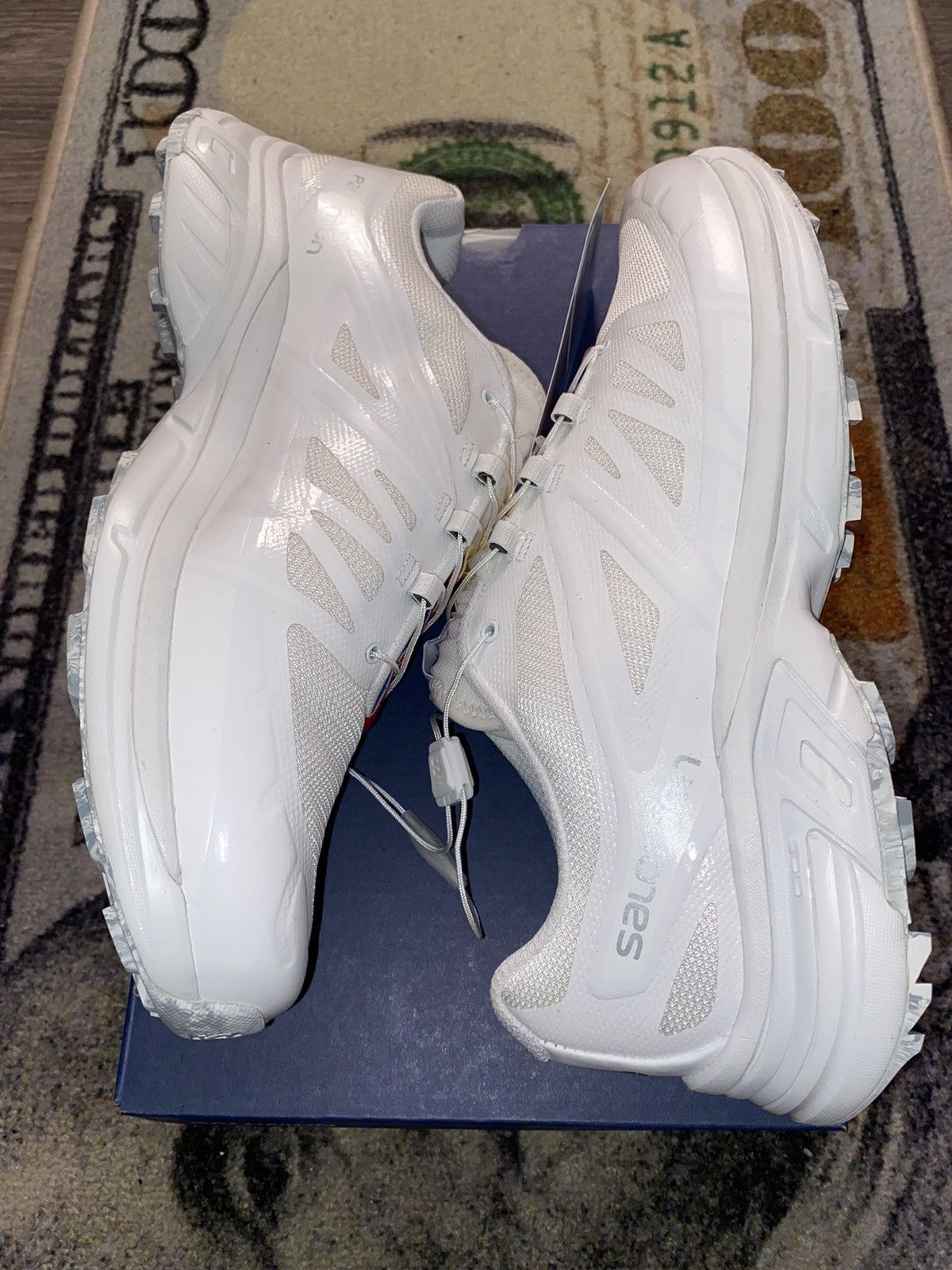 Palace × Salomon Salomon XT-Wings 2 Palace White Size US 11.5 / EU 44-45 - 1 Thumbnail