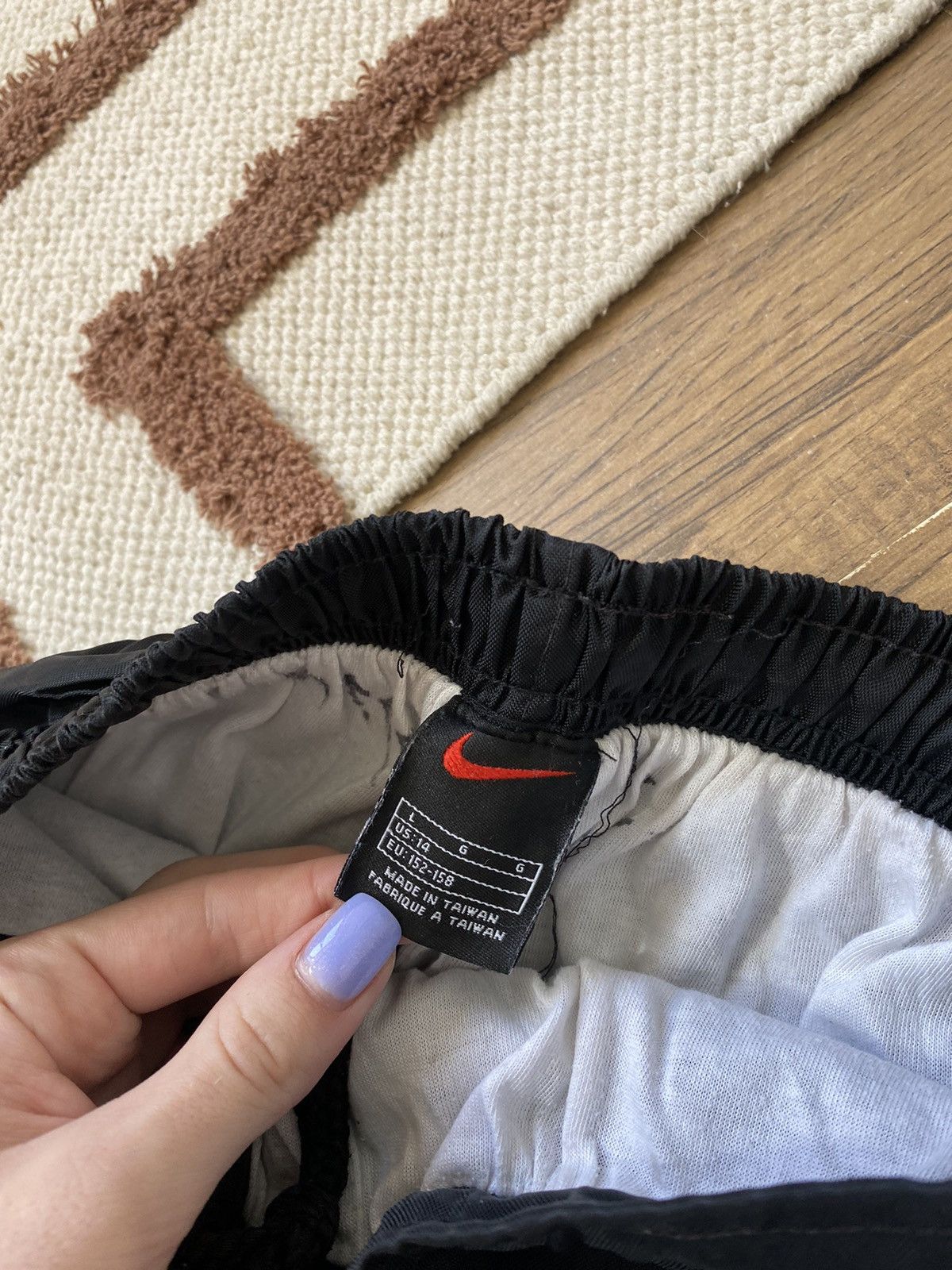 Nike DRILL NIKE MINI SWOOSH PANTS Size 28" / US 6 / IT 42 - 4 Thumbnail