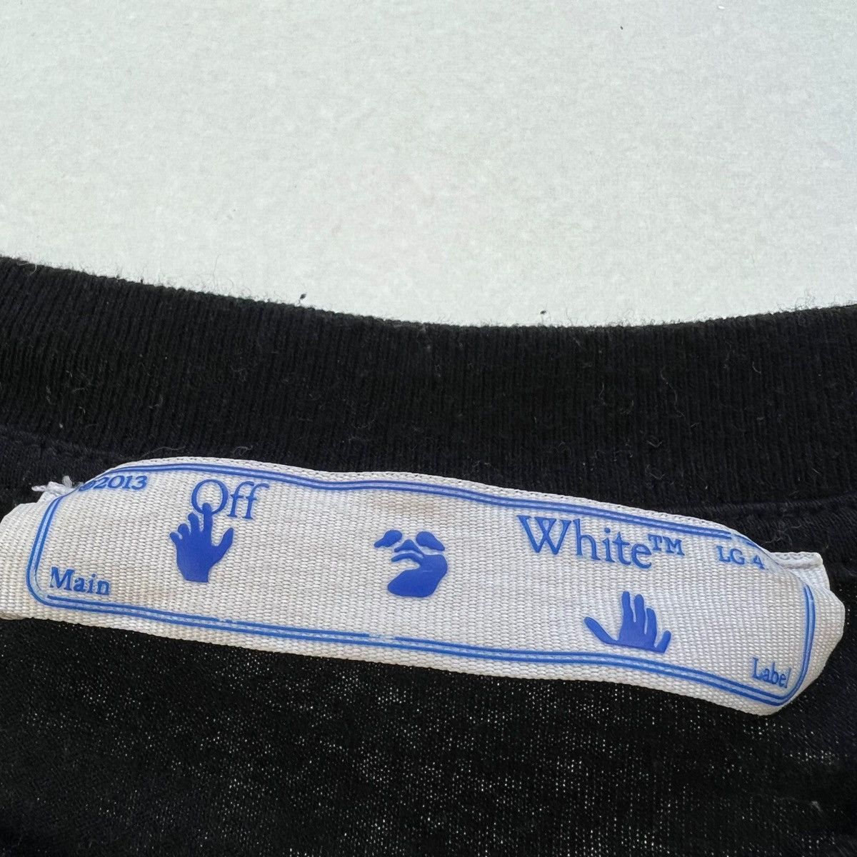 Off-White Off-White Apple Print T Shirt Size US XL / EU 56 / 4 - 5 Thumbnail