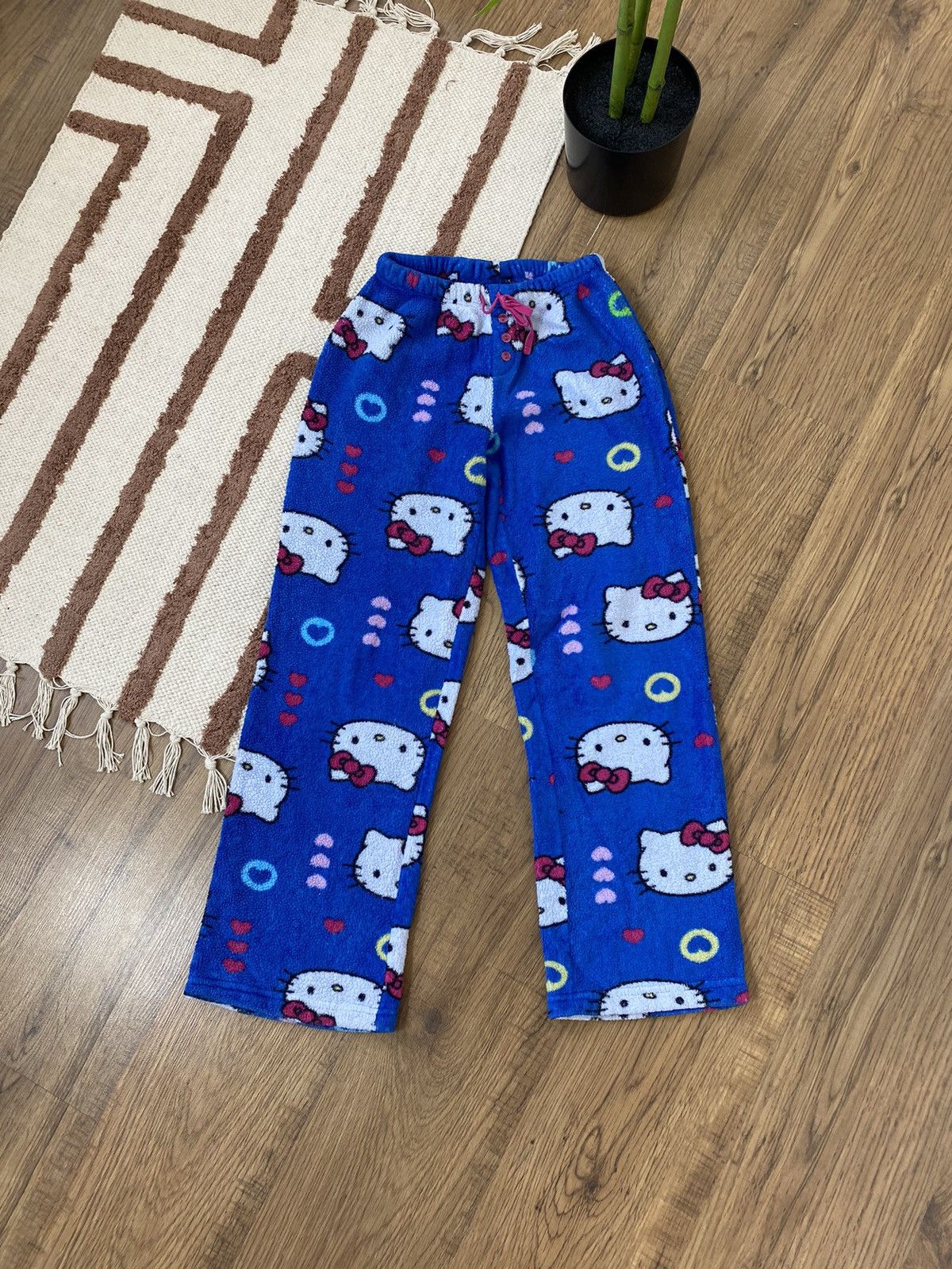 Cartoon Network CUTE HELLO KITTY PAJAMA PANTS Size 26" / US 2 / IT 38 - 1 Thumbnail
