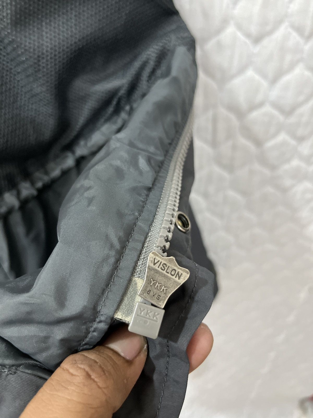 Uniqlo (Tttt). VINTAGE UNIQLO HOODIE JACKET Size US S / EU 44-46 / 1 - 9 Thumbnail