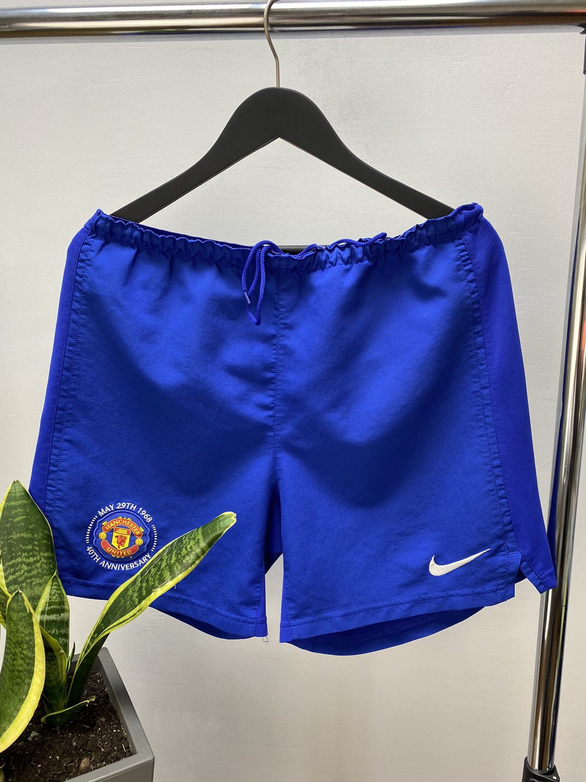 Nike Vintage Manchester United 40th Anniversary Soccer Shorts Size US 32 / EU 48 - 5 Thumbnail