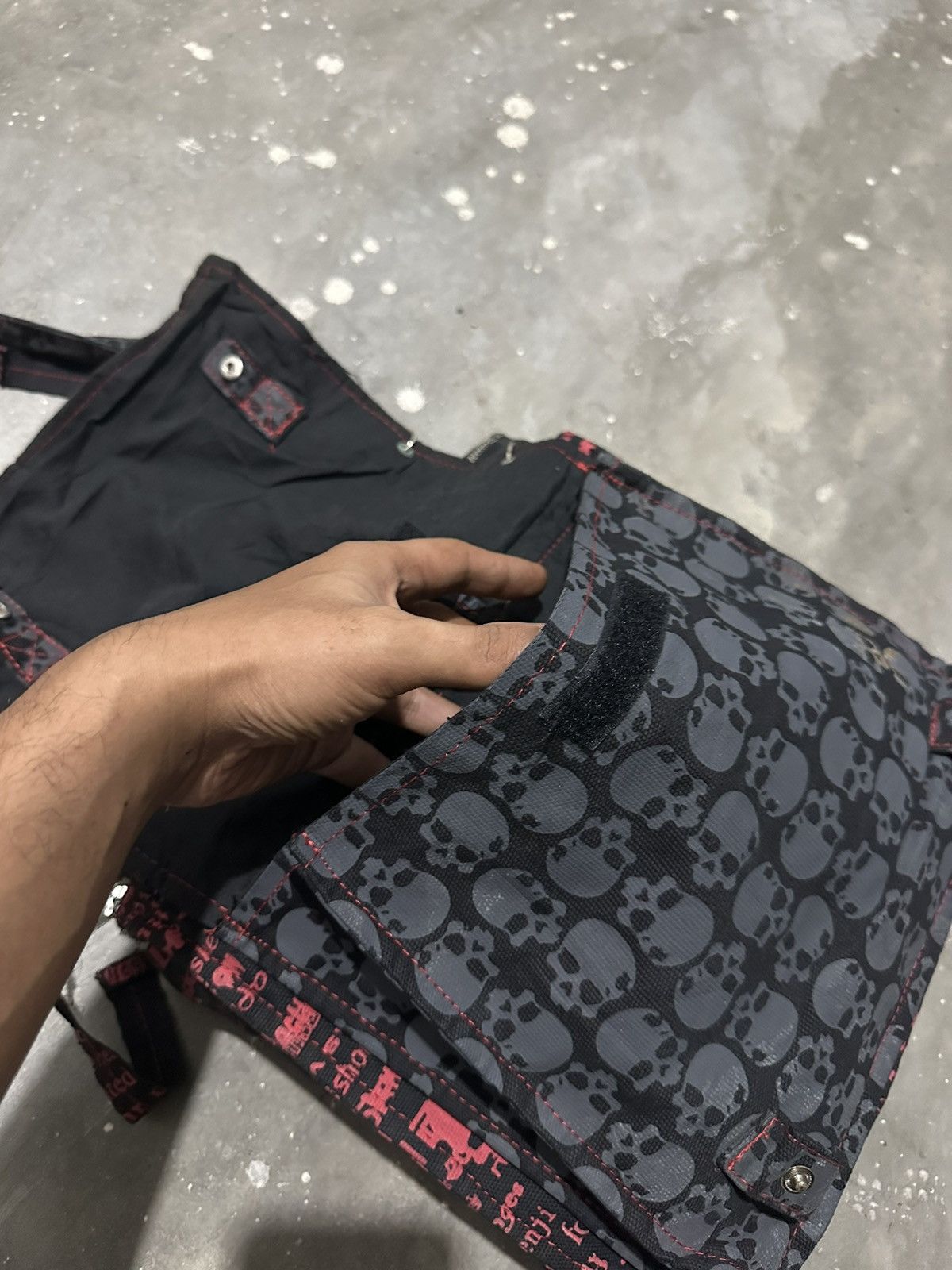 Japanese Brand Beautiful Punk Bondage Skull Body Line Blood Storm Bag Size ONE SIZE - 12 Thumbnail