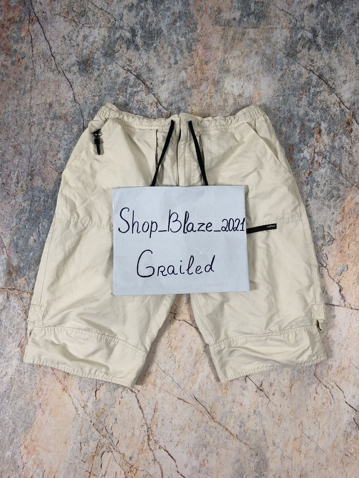 Nike × Vintage Nike vintage beige nylon vintage shorts Size US 33 - 8 Thumbnail