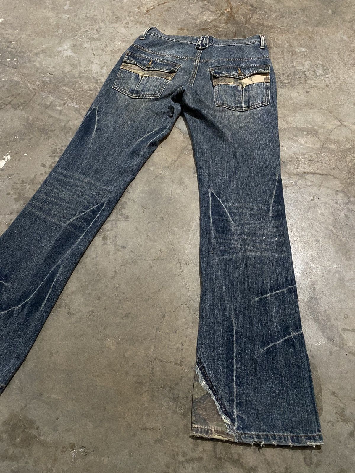Evisu × Japanese Brand × Tornado Mart Flare Jeans Root Three Lightning Thunderstorm p113 Size US 30 / EU 46 - 1 Thumbnail
