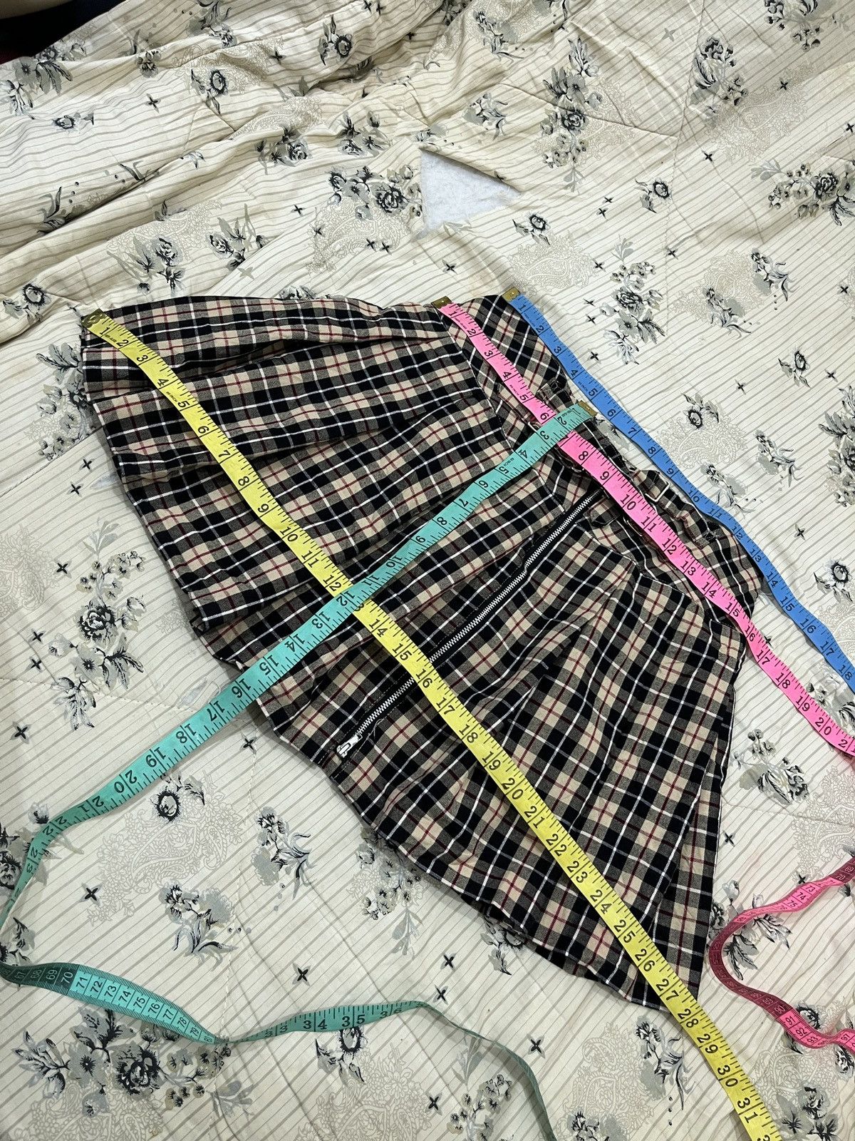 Hypebeast (Uuuu) 🔥💣 ARCHIVE RASBORA TARTAN SKIRTS Size 27" / US 4 / IT 40 - 14 Thumbnail