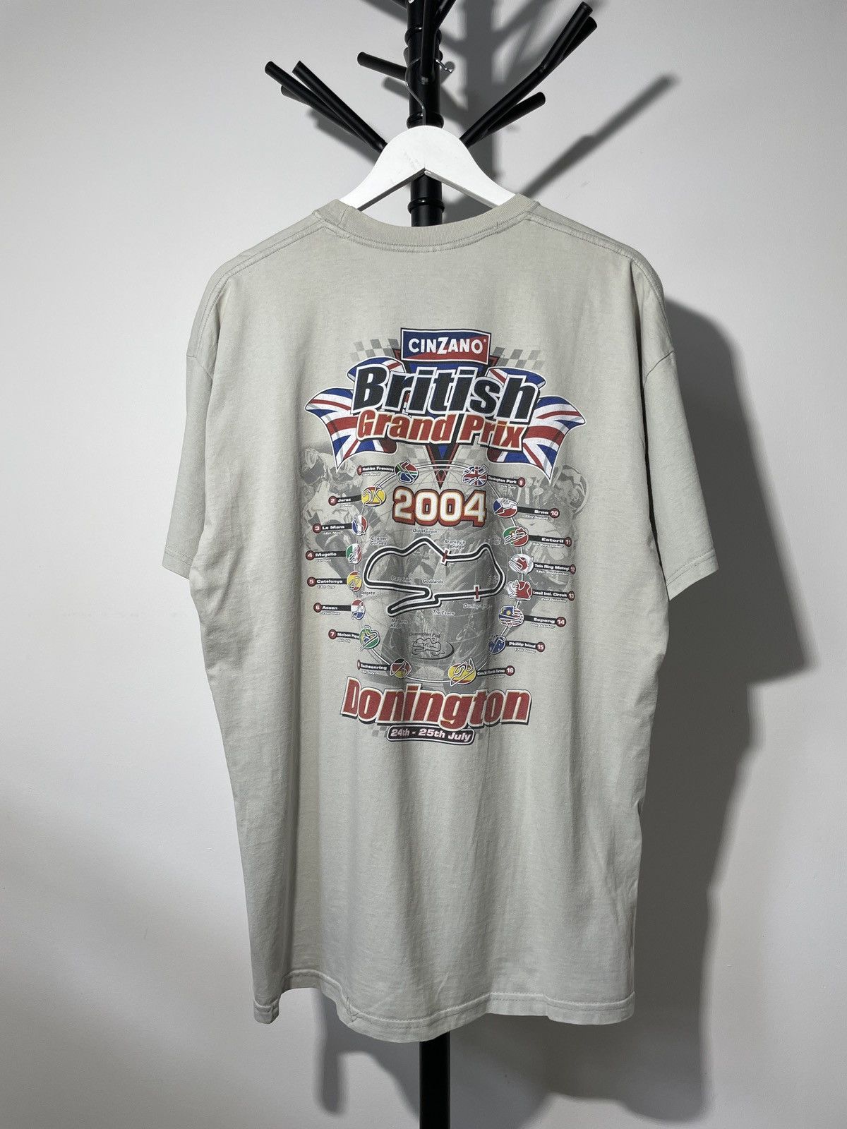 Vintage Vintage British Grand Prix 2004 Racing T-shirt Size US XL / EU 56 / 4 - 14 Thumbnail