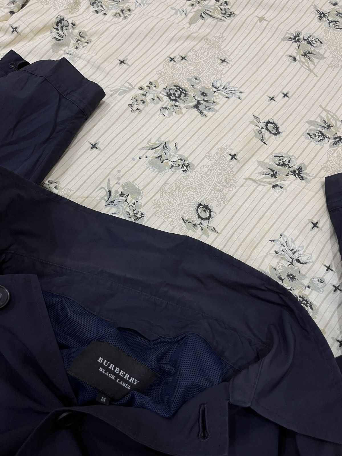 Burberry (Uuuu). BURBERRYS BLACK LABEL JACKET Size US M / EU 48-50 / 2 - 12 Thumbnail