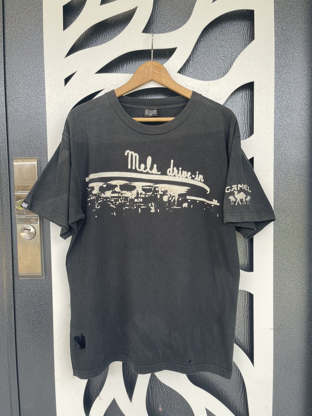 Bounty Hunter × Camel VINTAGE BOUNTY HUNTER /CAMEL FADED TSHIRT Size US L / EU 52-54 / 3 - 1 Thumbnail