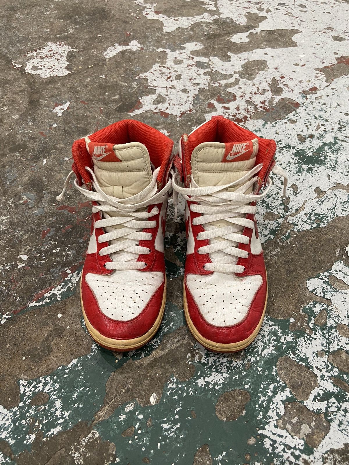 Nike Nike Dunks High Saint John Red Sneakers Size US 7 / EU 40 - 3 Thumbnail