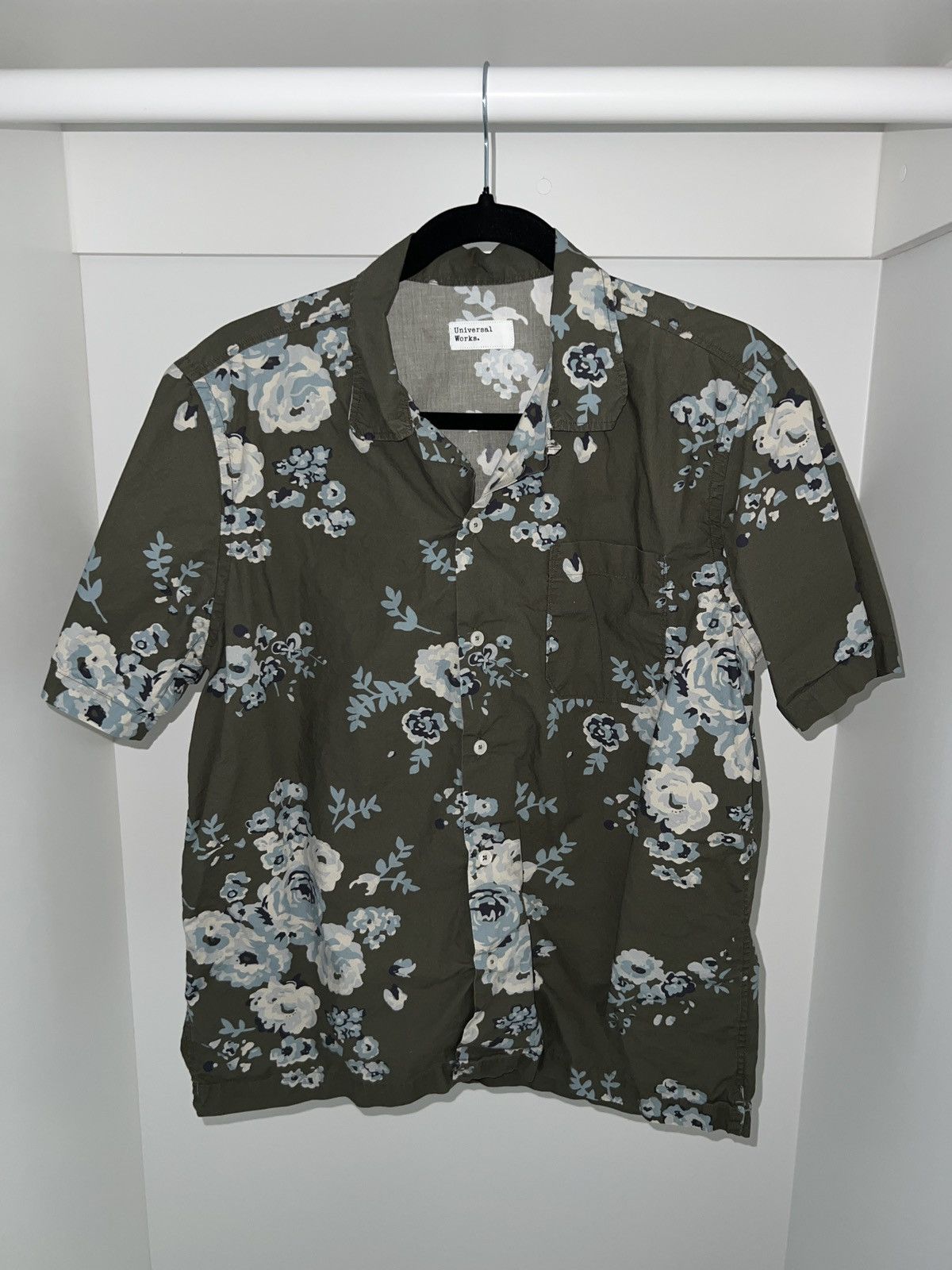 Universal Works 🏝️🏝️ Universal Works Olive Floral Road Shirt Size US M / EU 48-50 / 2 - 1 Thumbnail