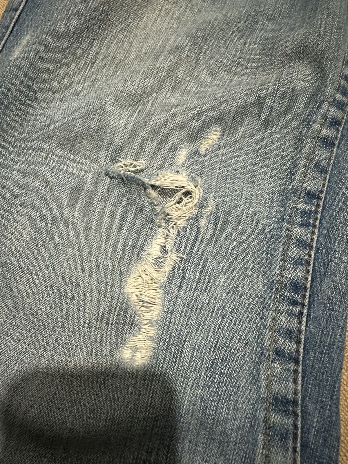 True Religion True Religion Joey Distressed Flared Jeans Size US 33 - 13 Thumbnail