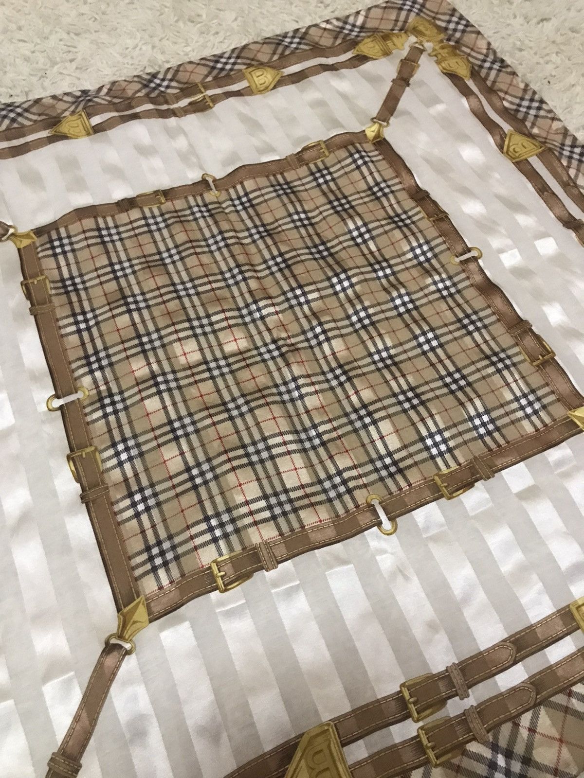 Burberry × Vintage ‼️BURBERRY NOVA CHECK HANDKERCHIEF/BANDANA/NECKERCHIEF‼️ Size ONE SIZE - 5 Thumbnail