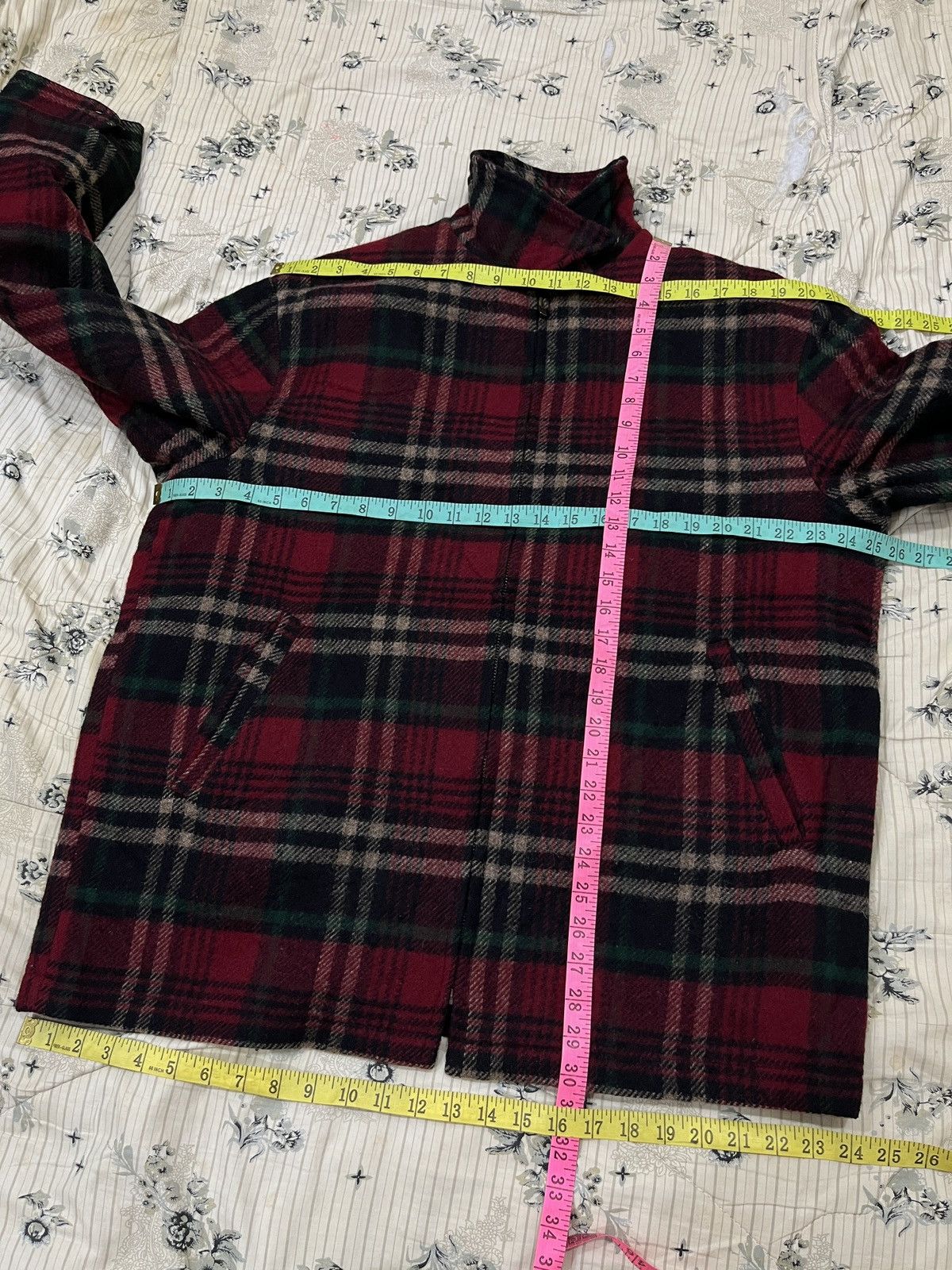 Woolrich Woolen Mills (Ssss). VINTAGE WOOLRICH TARTAN JACKET Size US L / EU 52-54 / 3 - 13 Thumbnail