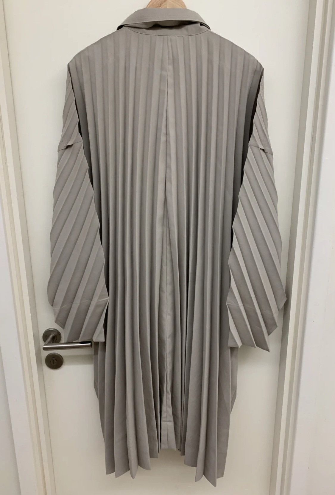 Homme Plisse Issey Miyake × Issey Miyake Issey miyake homme coat Size US M / EU 48-50 / 2 - 2 Thumbnail