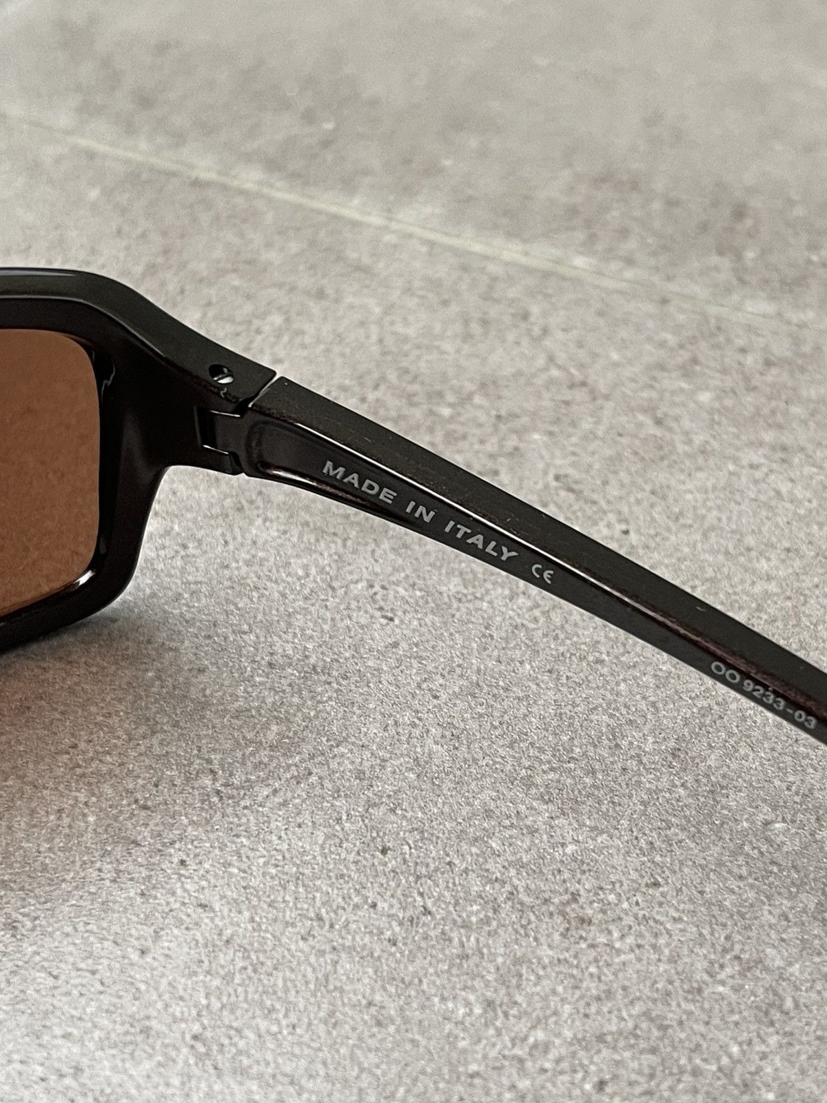 Oakley Oakley OO9233-03 "Dispute" Black Sunglasses Size ONE SIZE - 8 Thumbnail