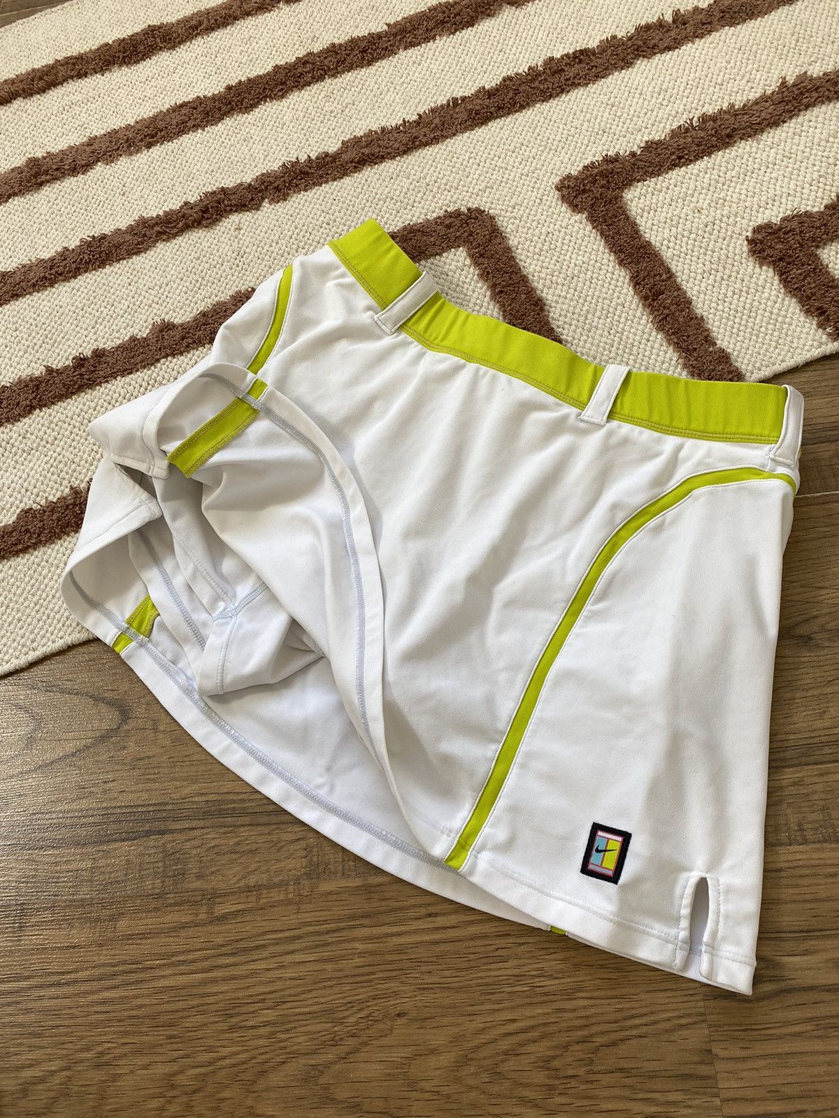 Nike 🫧VINTAGE NIKE WMNS TENNIS SKIRT🫧 Size 28" / US 6 / IT 42 - 2 Thumbnail