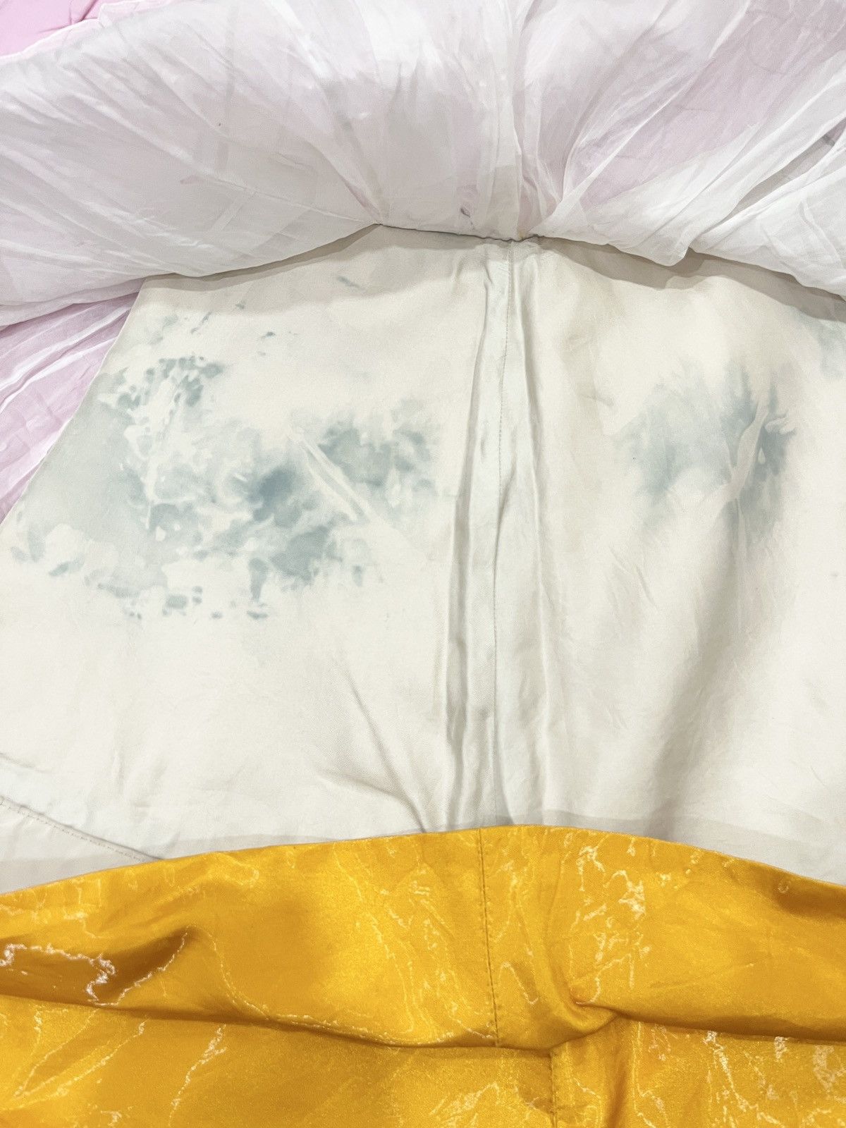 Louis Vuitton (Qqqq). LOUIS VUITTON SHINE SKIRTS Size 28" / US 6 / IT 42 - 21 Thumbnail
