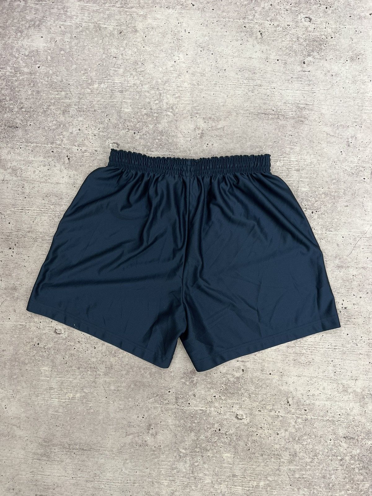 Nike 🩸RARE🩸Nike Vintage Distressed Y2K Shorts Size US 32 / EU 48 - 5 Thumbnail