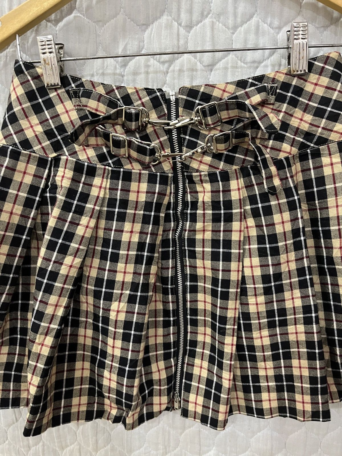 Hypebeast (Uuuu) 🔥💣 ARCHIVE RASBORA TARTAN SKIRTS Size 27" / US 4 / IT 40 - 8 Thumbnail