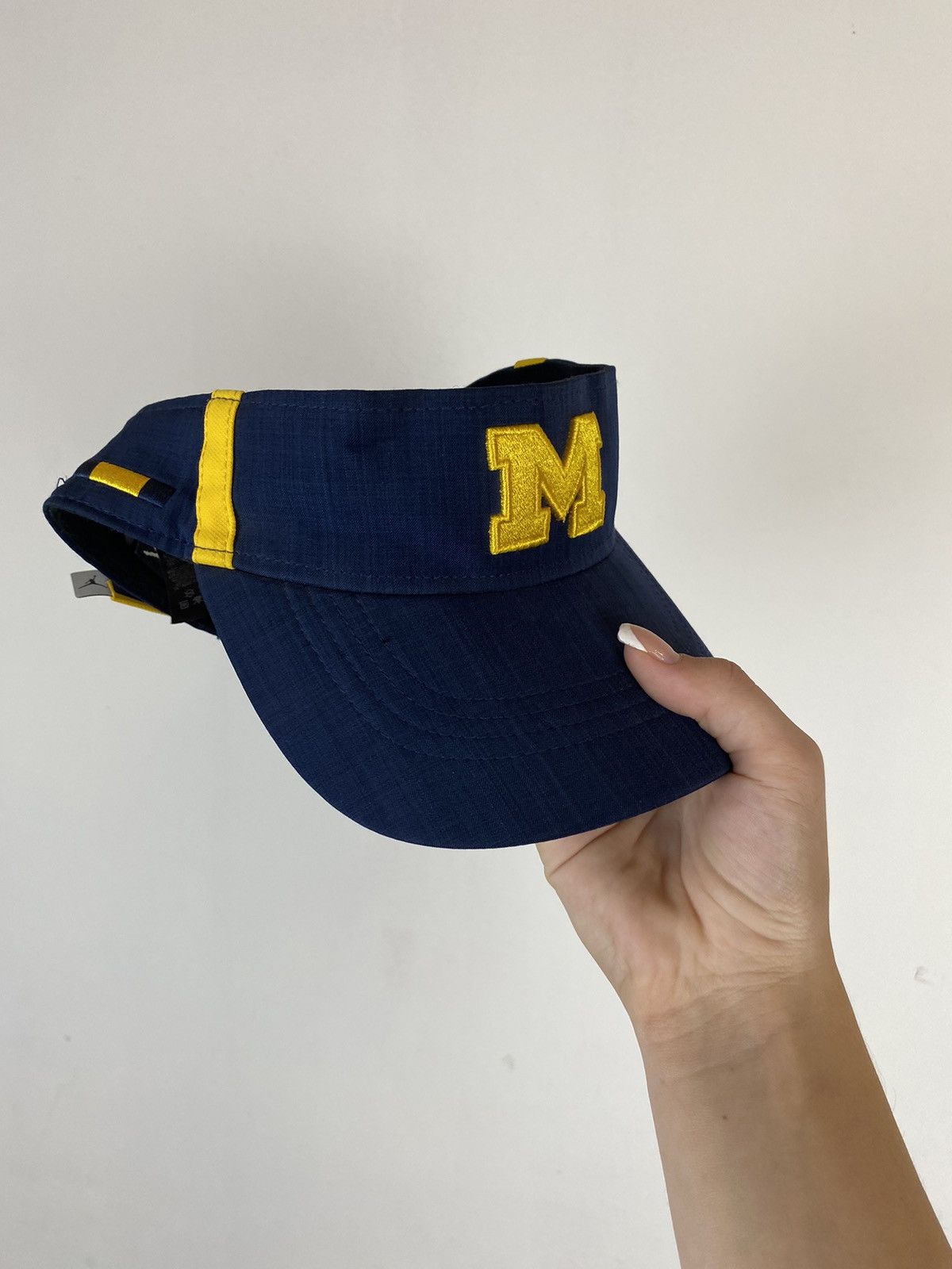 Jordan Brand Michigan Jordan headband cap head Nike tennis visor Size ONE SIZE - 1 Thumbnail