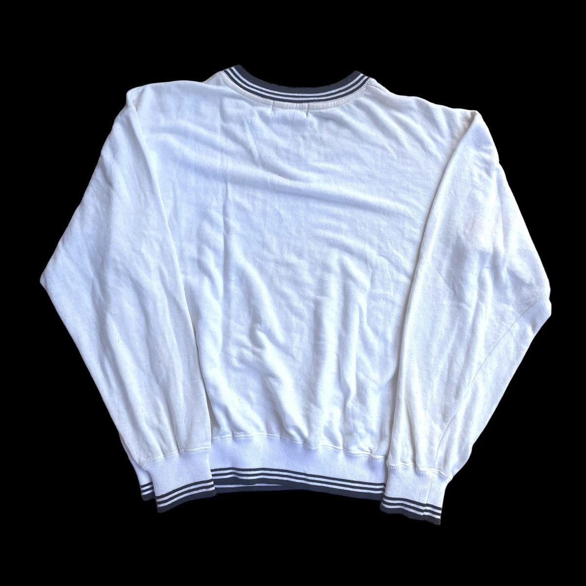 Girl Skateboards VINTAGE BITCH SKATEBOARDS EMBROIDERED SPELL OUT SWEATSHIRT Size US L / EU 52-54 / 3 - 2 Thumbnail